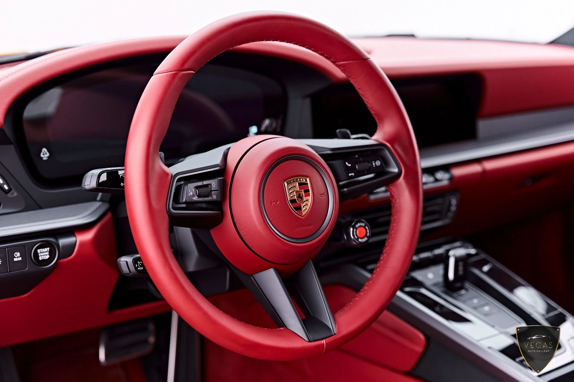 mph047_334292244_Used_2025_Porsche_911_Carrera_1784942566_f76996b115