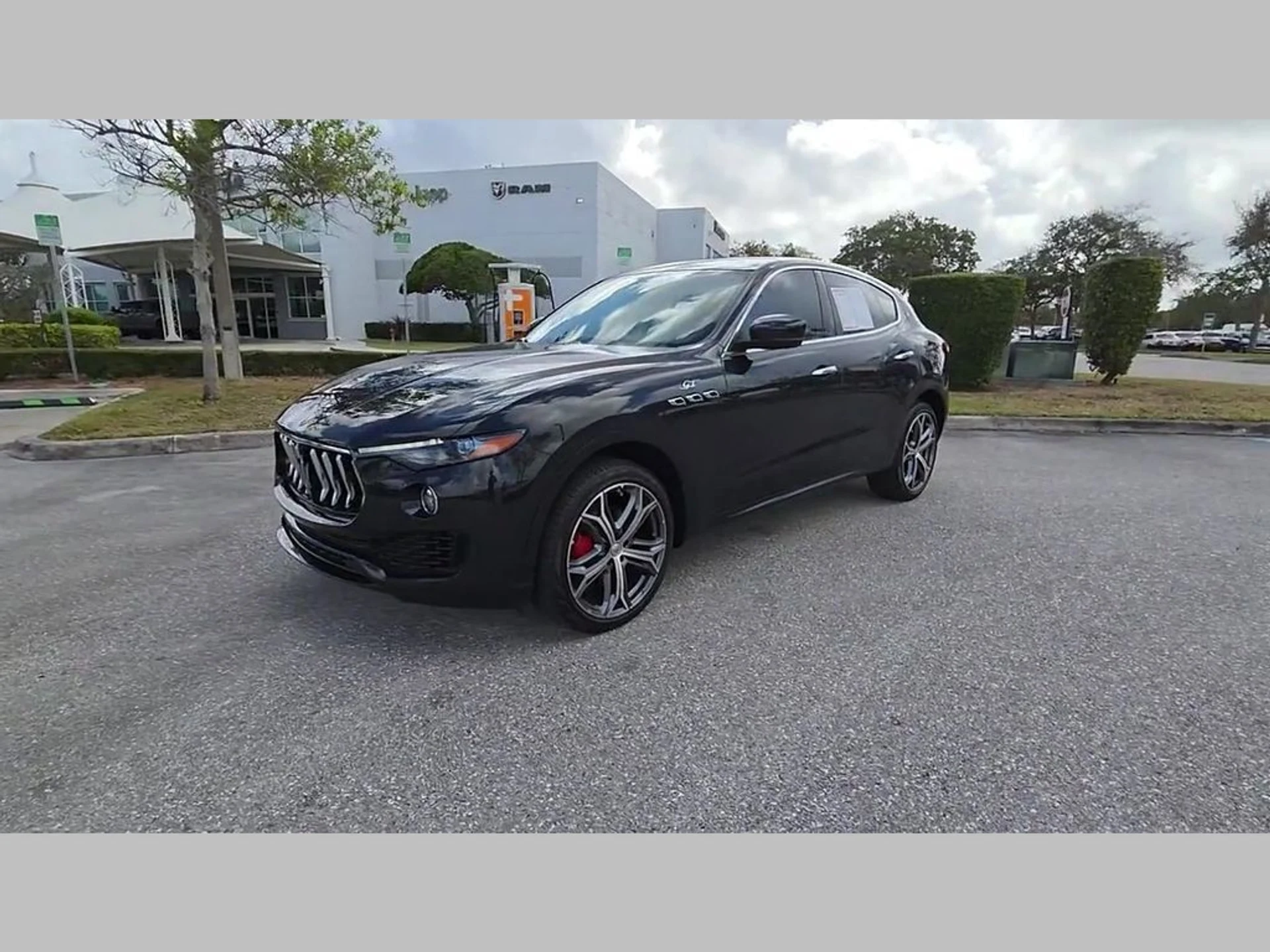 mph047_3369553445_8c4deb6e0f7faf9a23c89ef836699d6a_dd425cd7ff