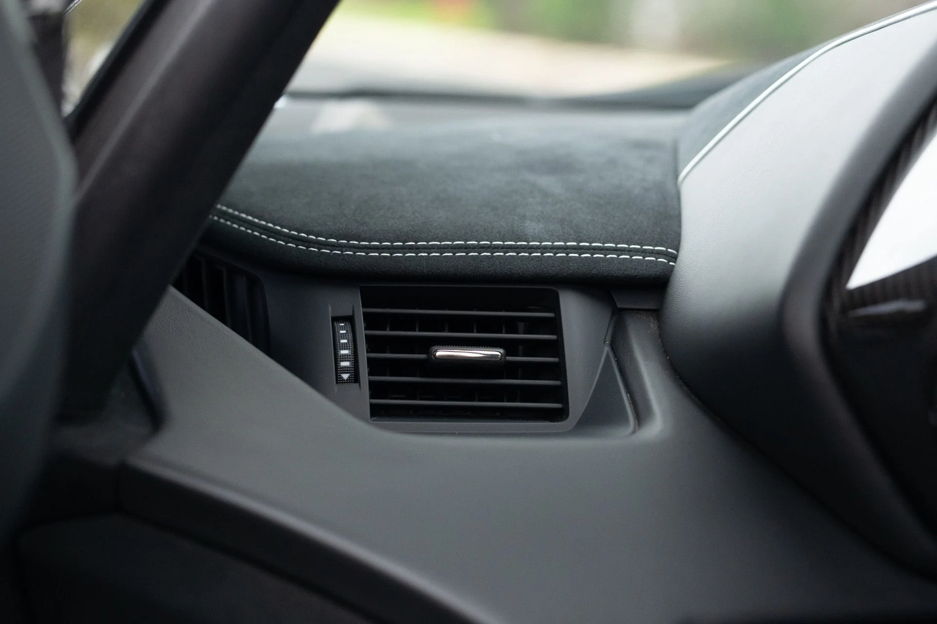 mph047_3385782762_Used_2016_Lamborghini_Aventador_LP_750_4_SV_1768280004_21dd71e409