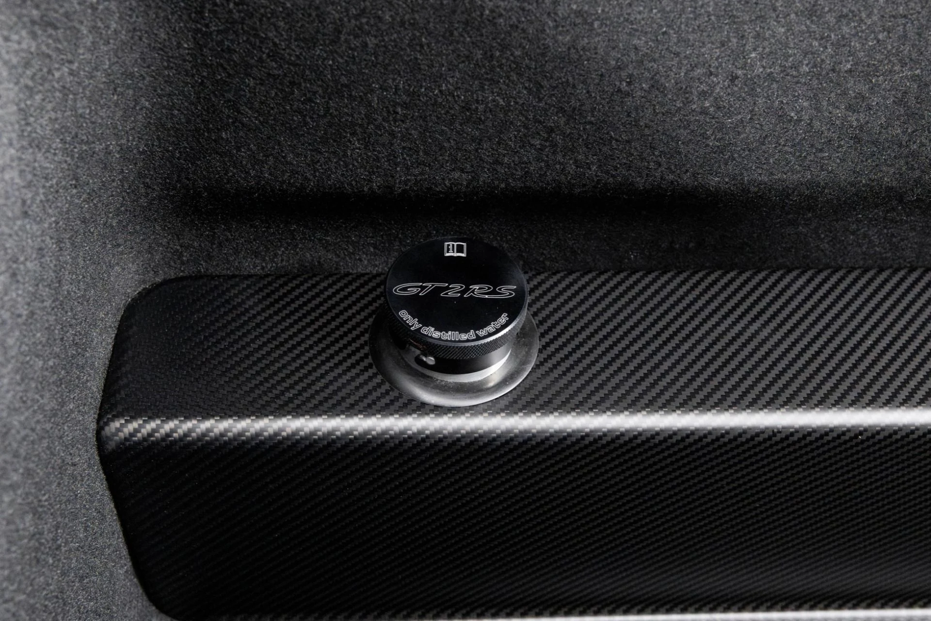 mph047_3388214530_Used_2018_Porsche_911_GT_2_RS_1762386687_8b4dfa96c4