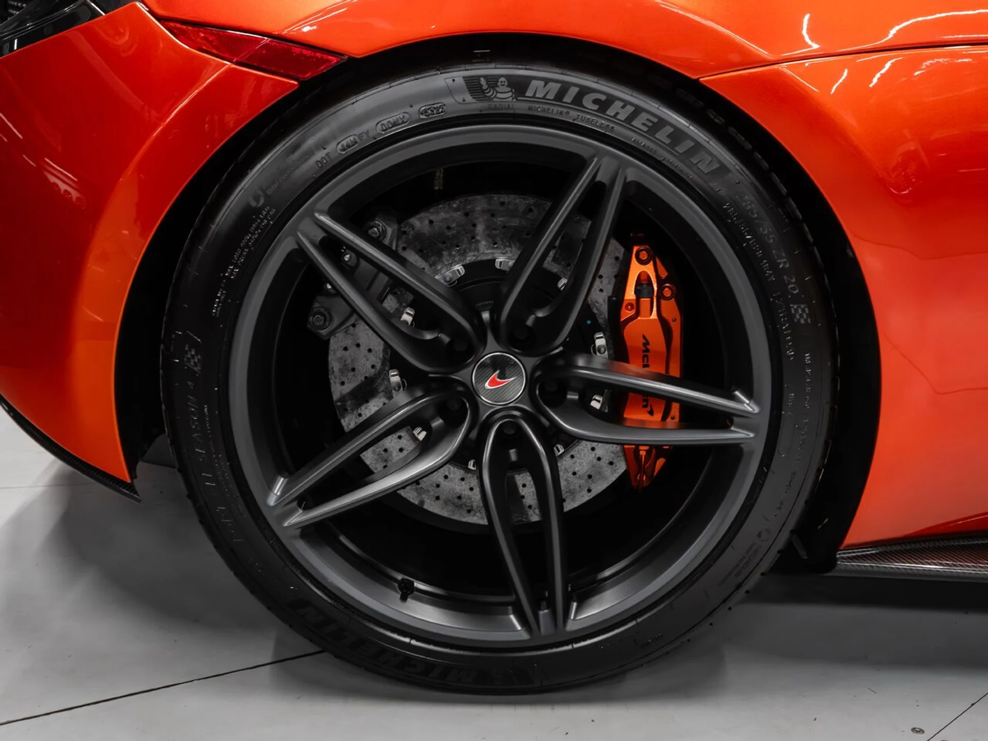 mph047_3397092931_mclaren_570s_2017_ba739ee1e4