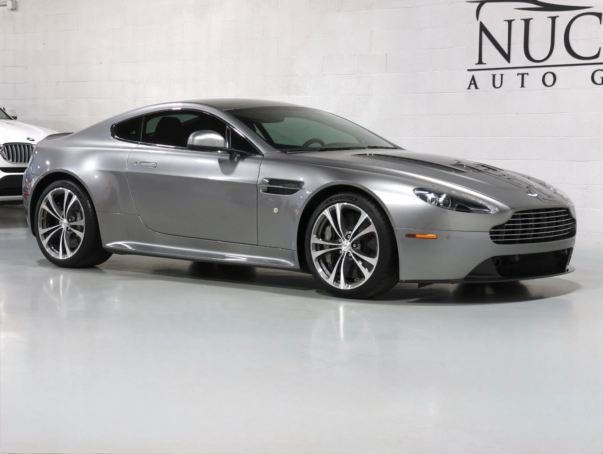 mph047_3413293858_Used_2012_Aston_Martin_V12_Vantage_Rare_6_Speed_Manual_Over_200_K_MSRP_20_K_In_Recent_Maintenance_1770846605_cc81131404