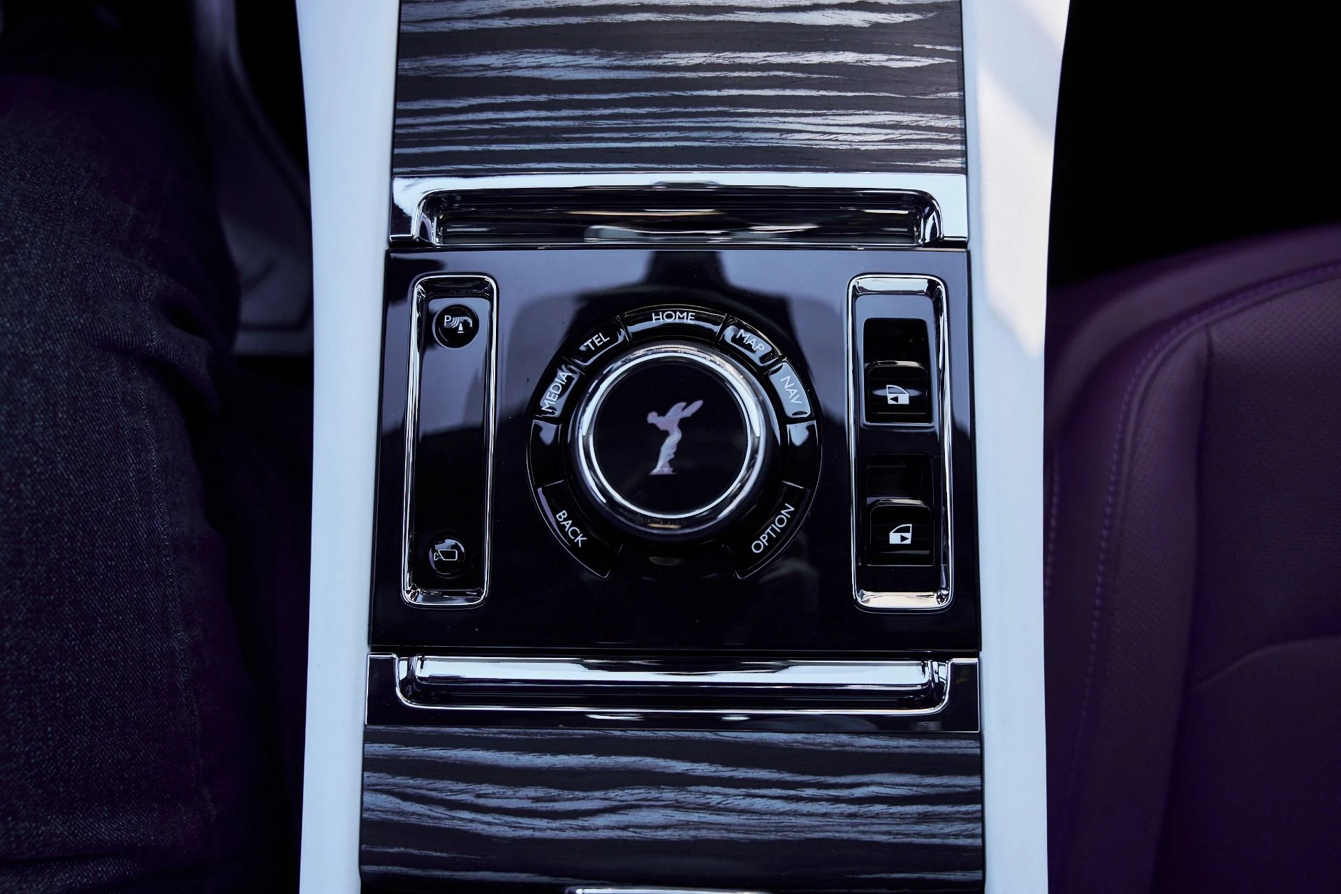 mph047_3433281881_Used_2024_Rolls_Royce_Spectre_Base_1771724483_d5acbfa99f