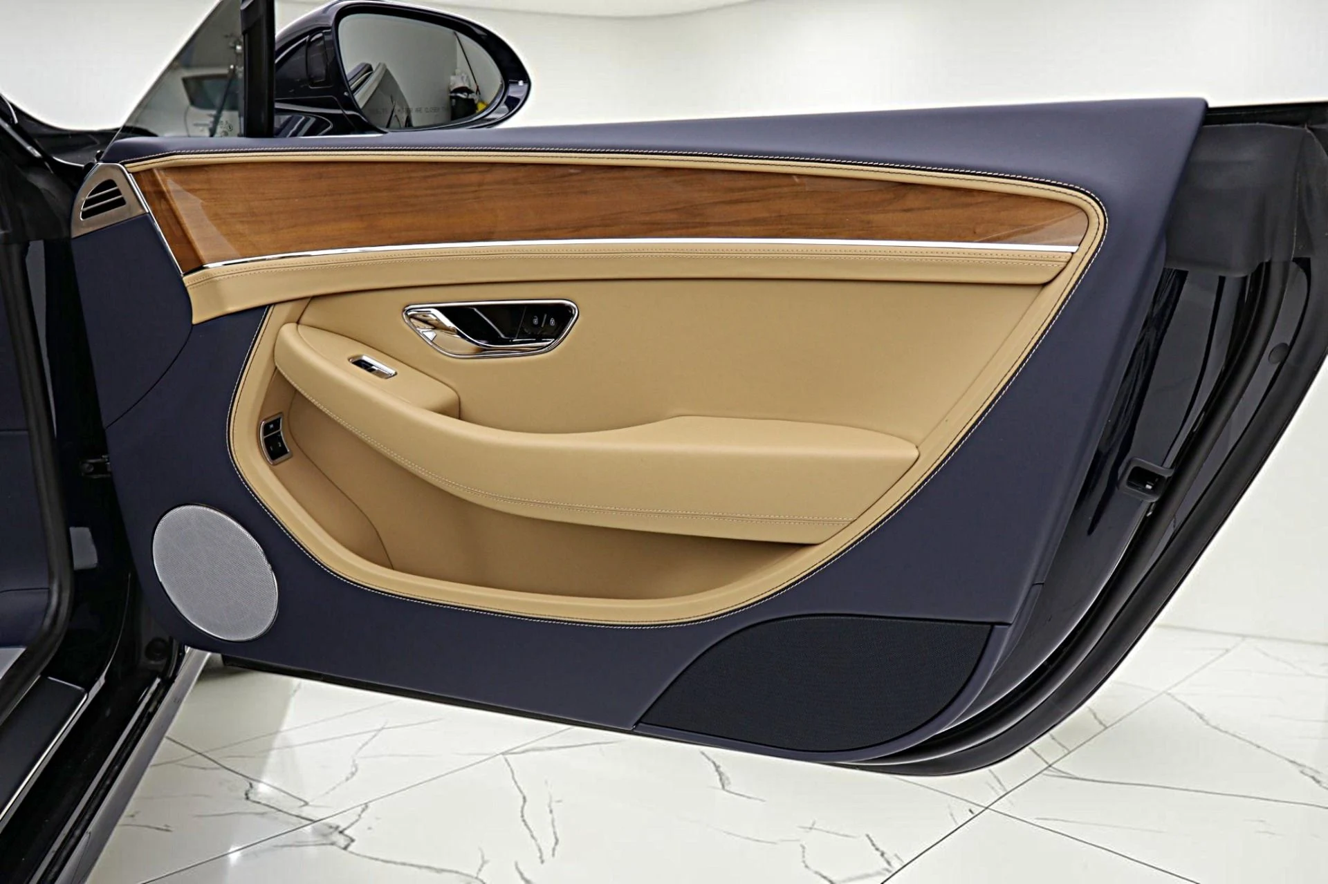 mph047_3458521021_New_2026_Bentley_Continental_GTC_c8505ac686