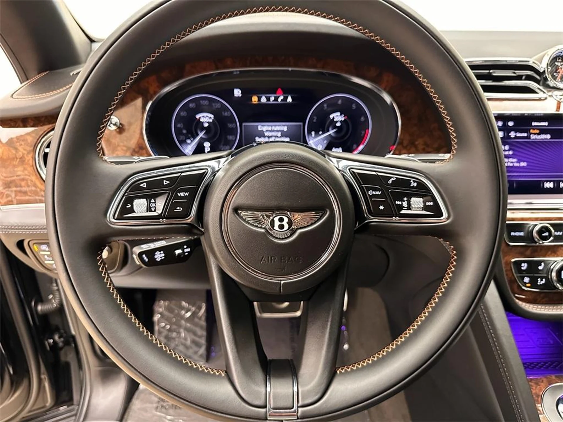 mph047_3470083040_Used_2021_Bentley_Bentayga_V8_1715724625_17ff45bc66