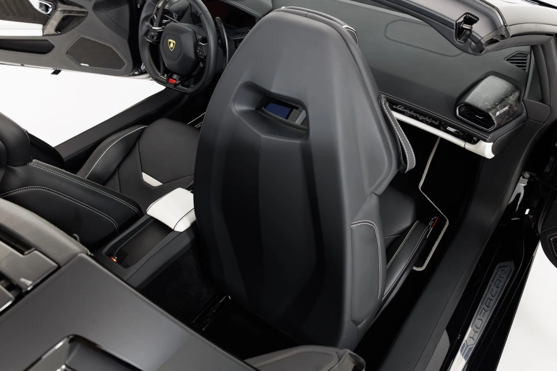 mph047_3472223600_Used_2021_Lamborghini_Huracan_EVO_1784066651_3be3bac57e