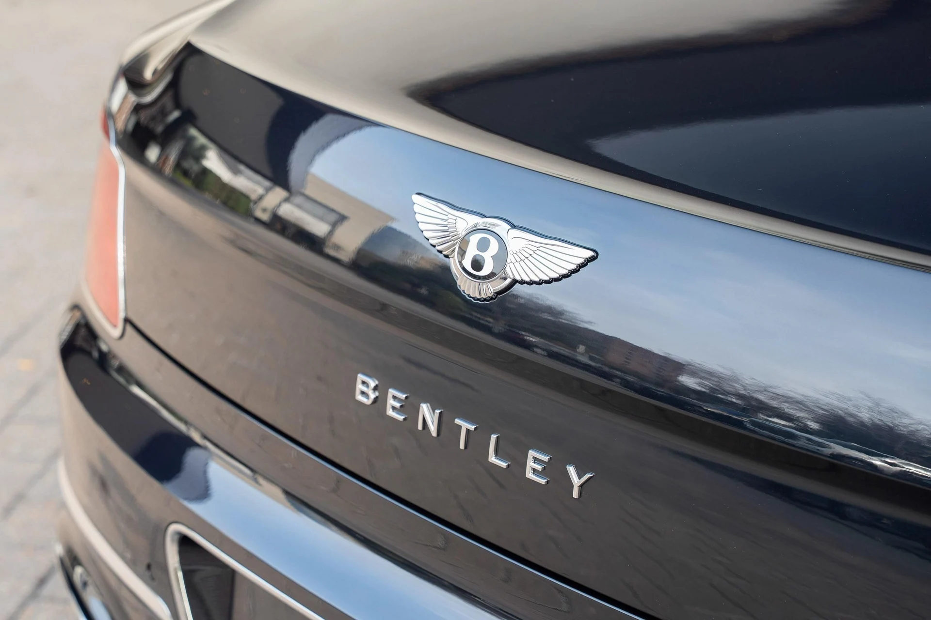 mph047_3474953938_477619930_695e14f0511ab76ffaffbc72_6d69f56693