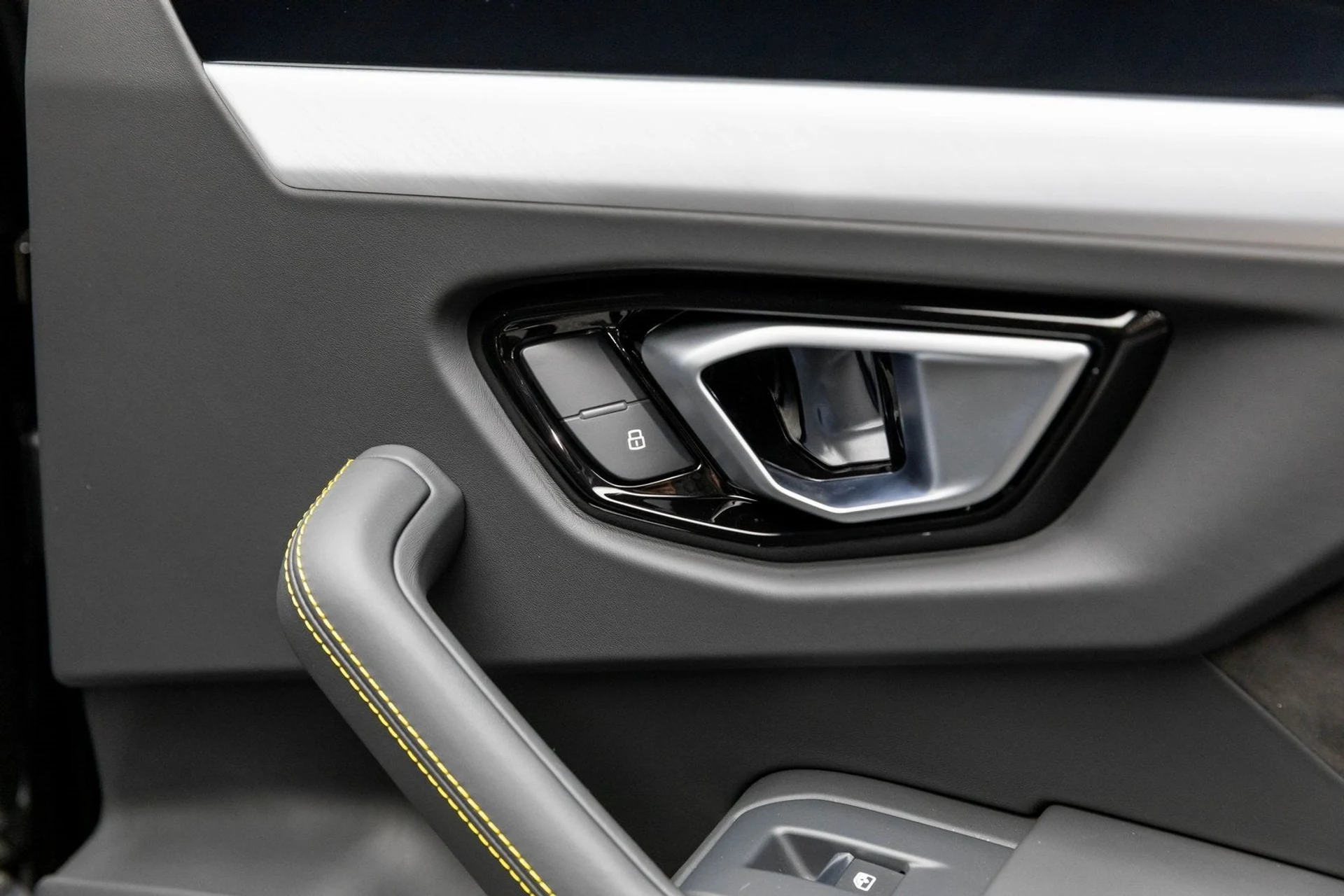 mph047_3478308949_48_7811b160b8