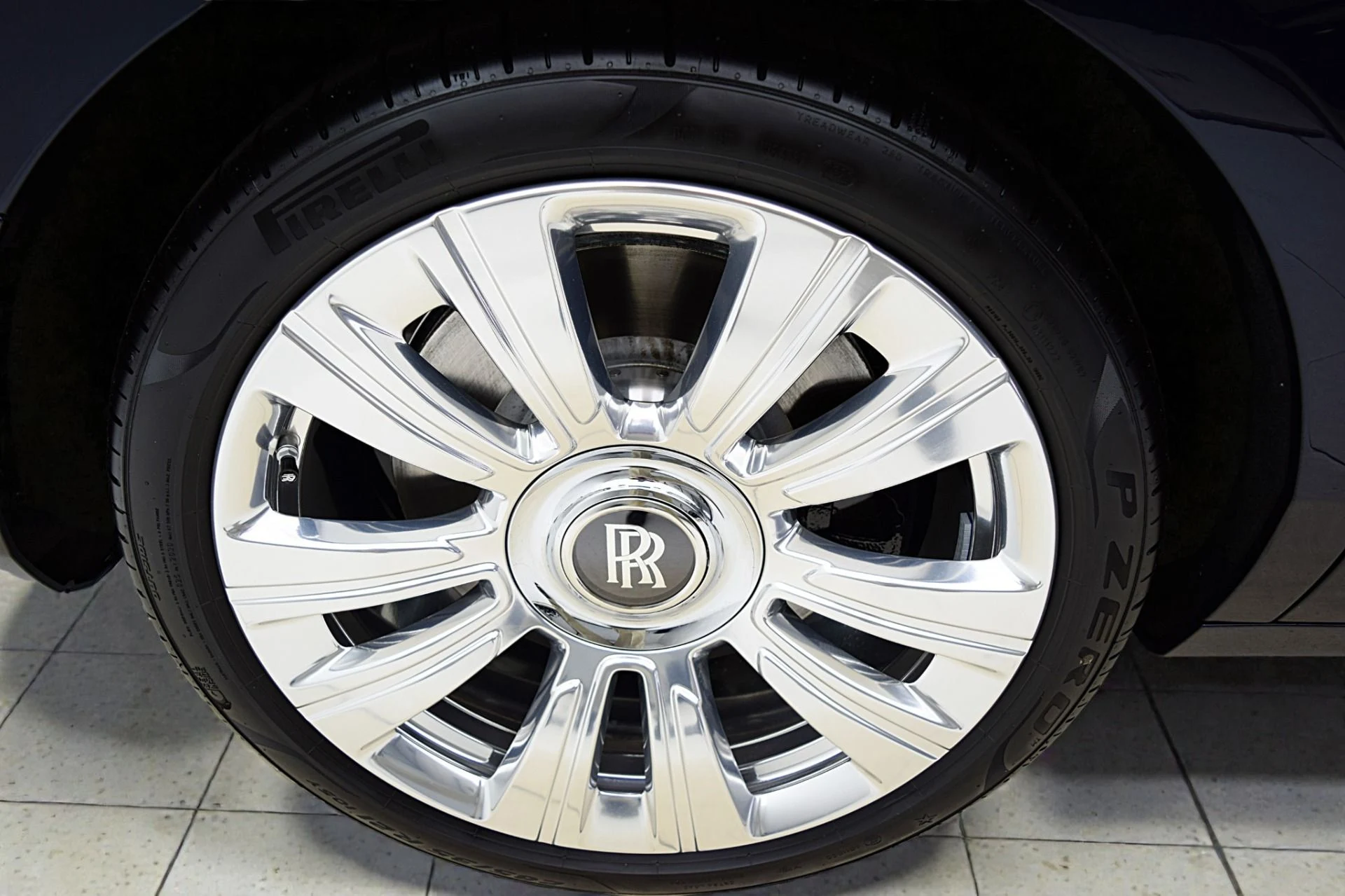 mph047_3483947440_Used_2023_Rolls_Royce_Ghost_LEASE_OPTIONS_AVAILABLE_872d18da10