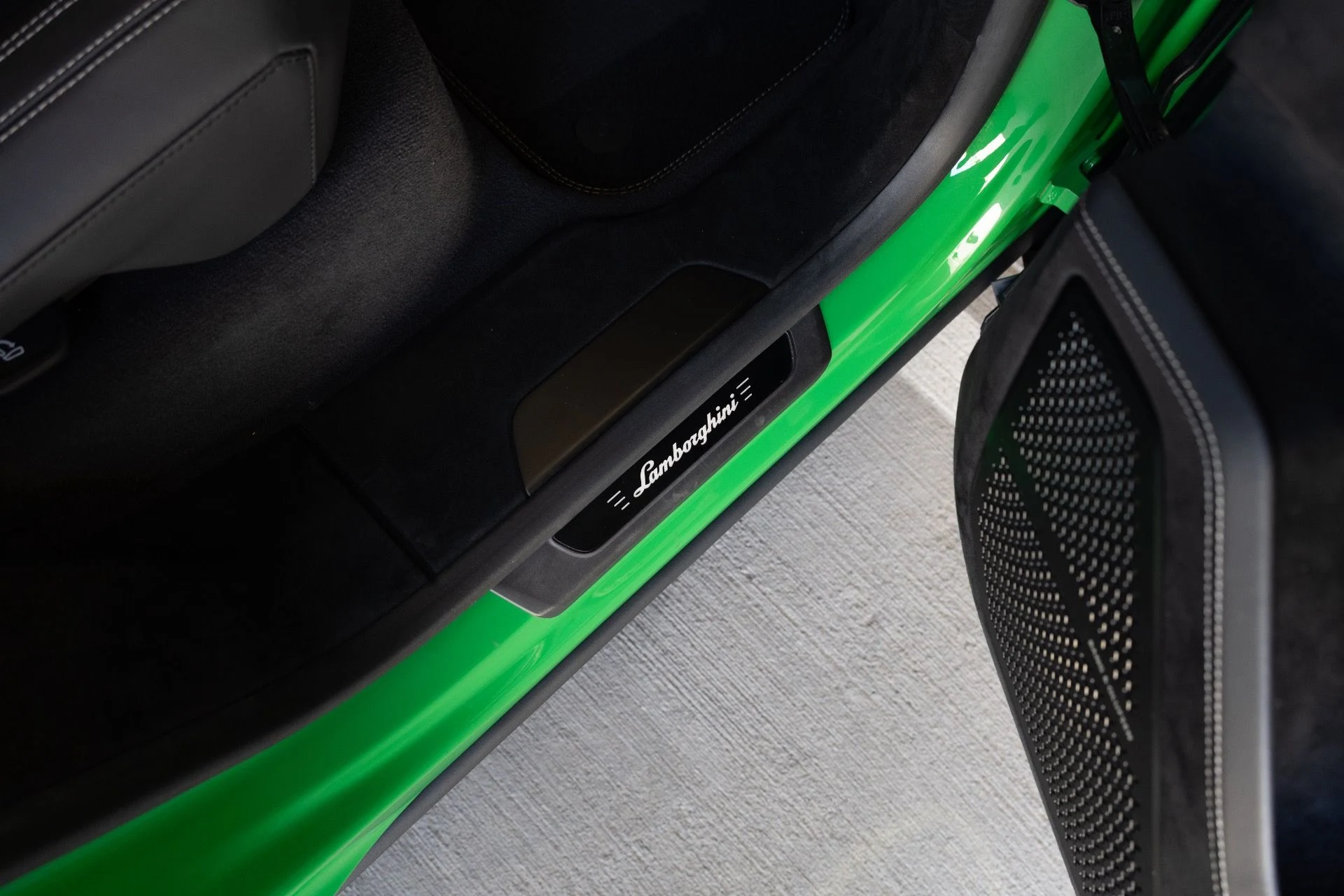 mph047_3499156144_Used_2023_Lamborghini_Urus_Performante_1780090746_f9d18b00ef