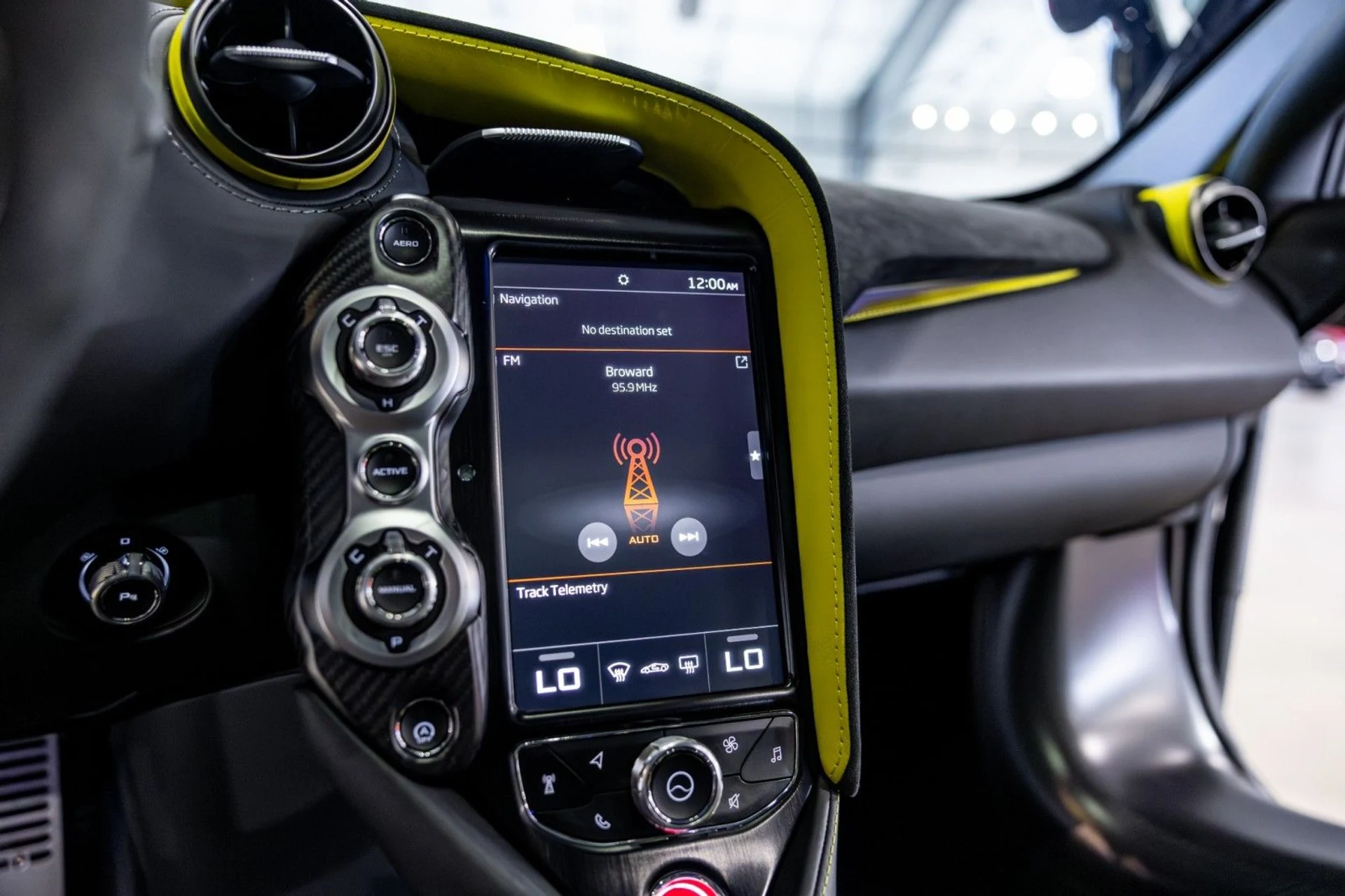 mph047_3515166588_dw_731bb2ab4c