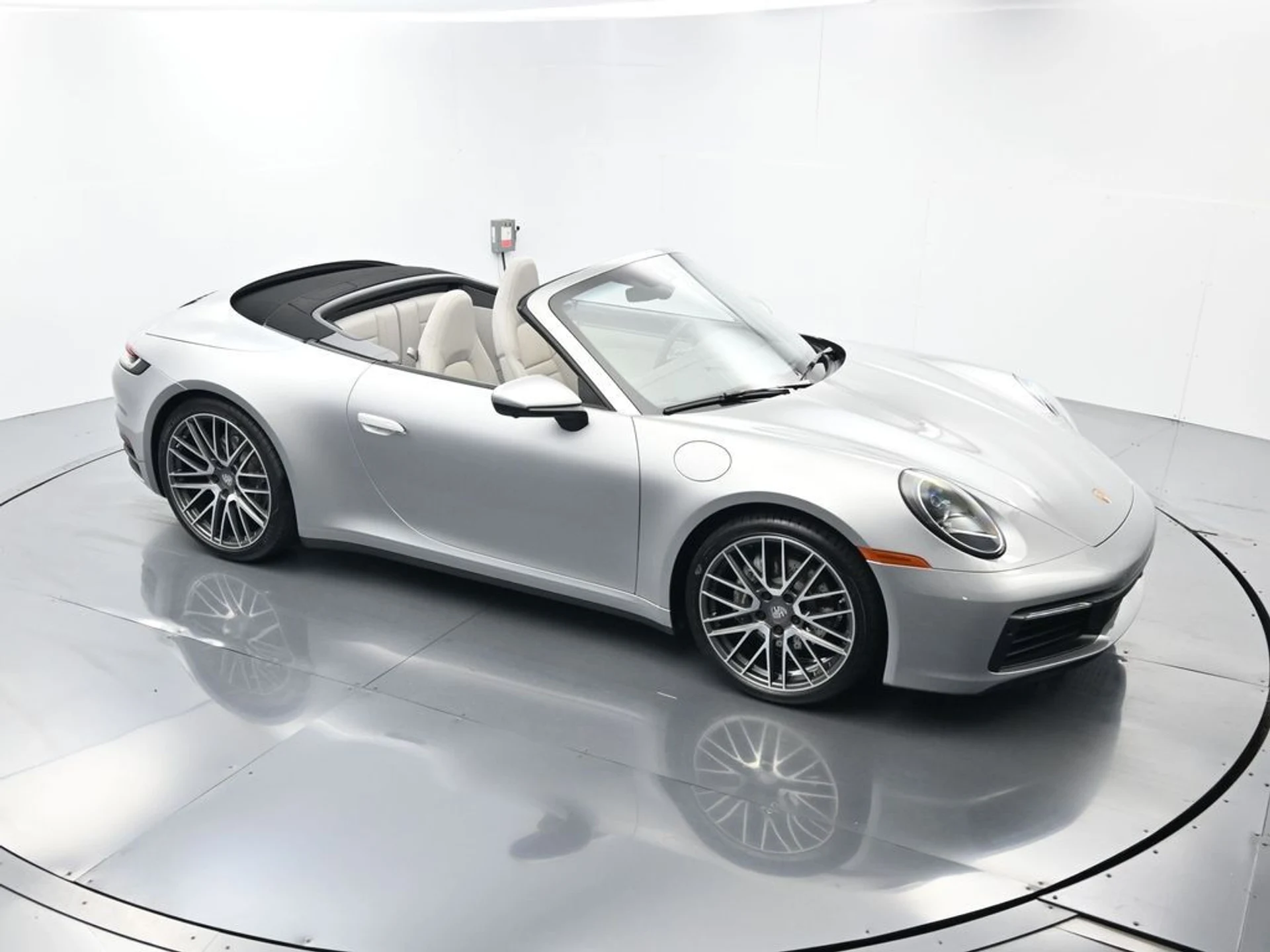 mph047_3520959779_988332d95a4ff0539196e56c8b91780d_8809db9439