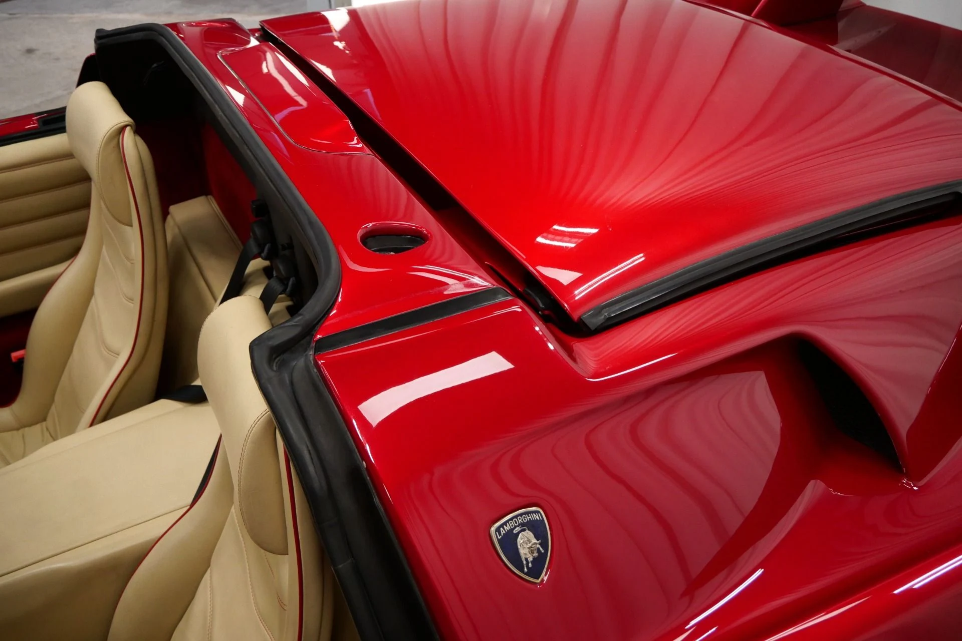 mph047_3520967012_Used_1999_Lamborghini_Diablo_VT_Roadster_1747321276_19a96219b4