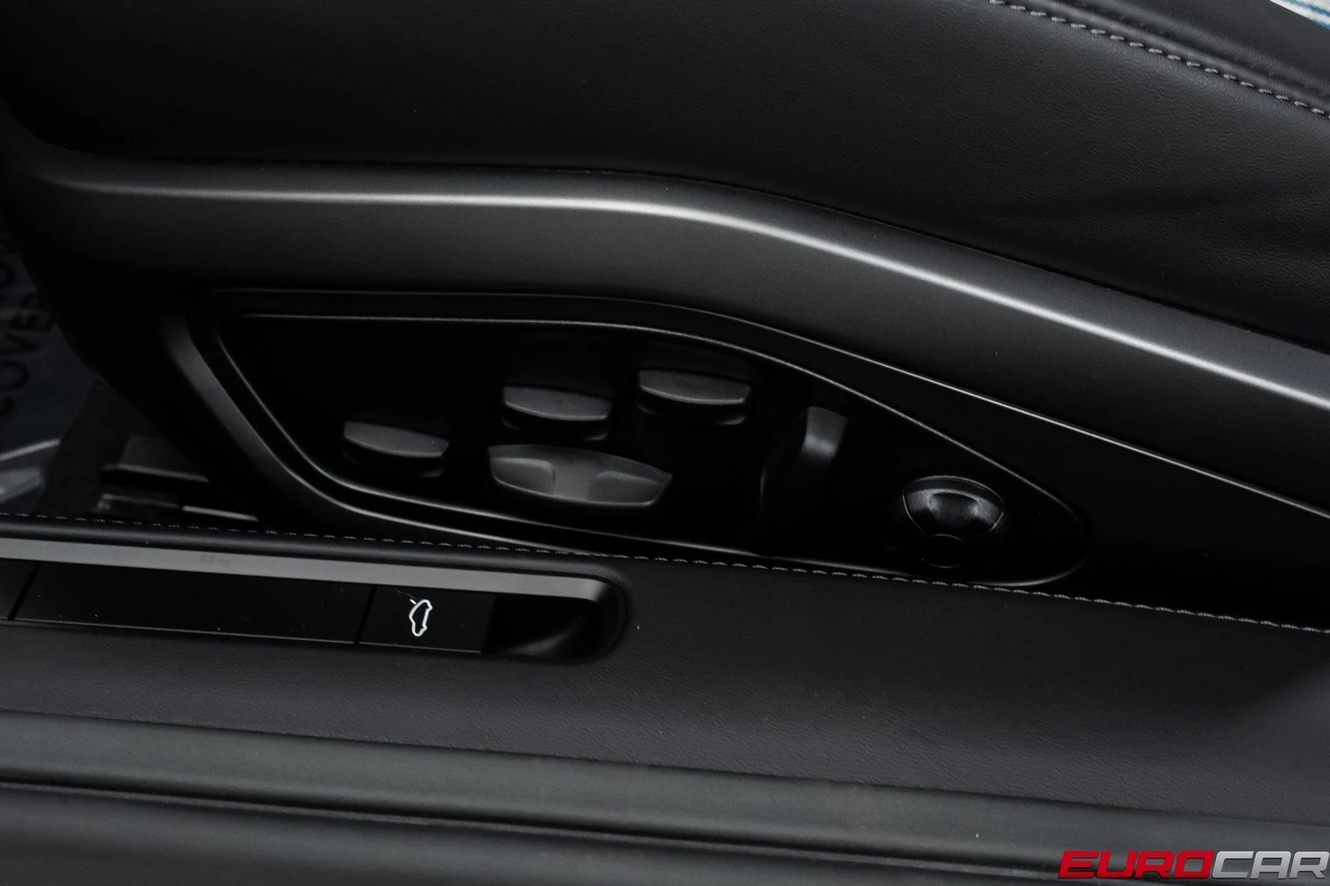 mph047_3523678757_image_48_a32effde90