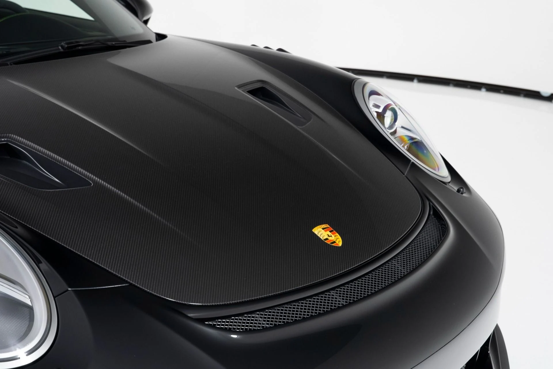 mph047_3549348417_Used_2019_Porsche_911_GT_3_RS_1748651192_575148e4ad