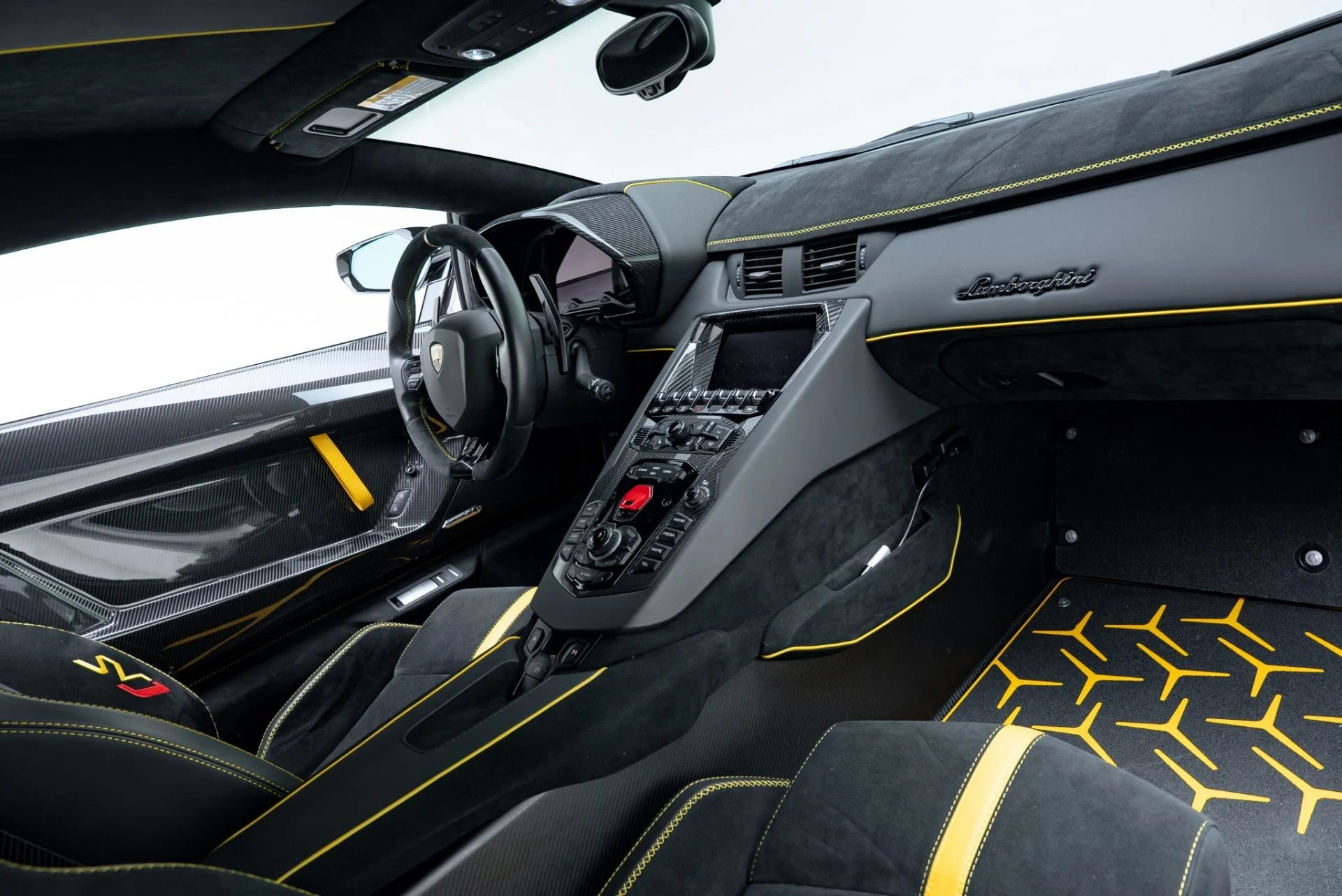 mph047_3555453278_Used_2021_Lamborghini_Aventador_SVJ_LP_770_4_SVJ_1780076945_48d4c5f939