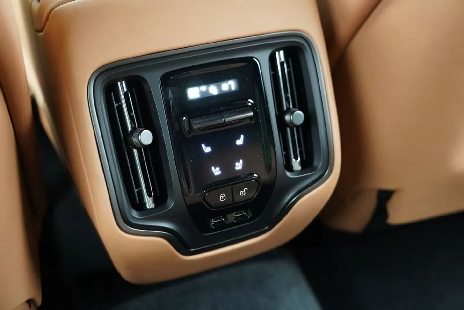 mph047_3569784559_xr0ir41715qwgmsjjl1zzuokokmc_941542861d