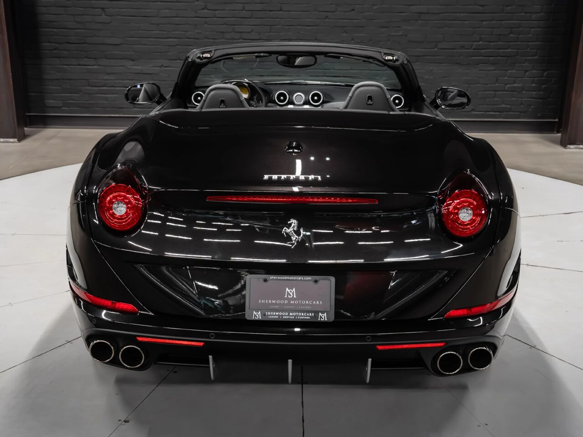 mph047_3596881469_ferrari_california_2015_e107c1beb8