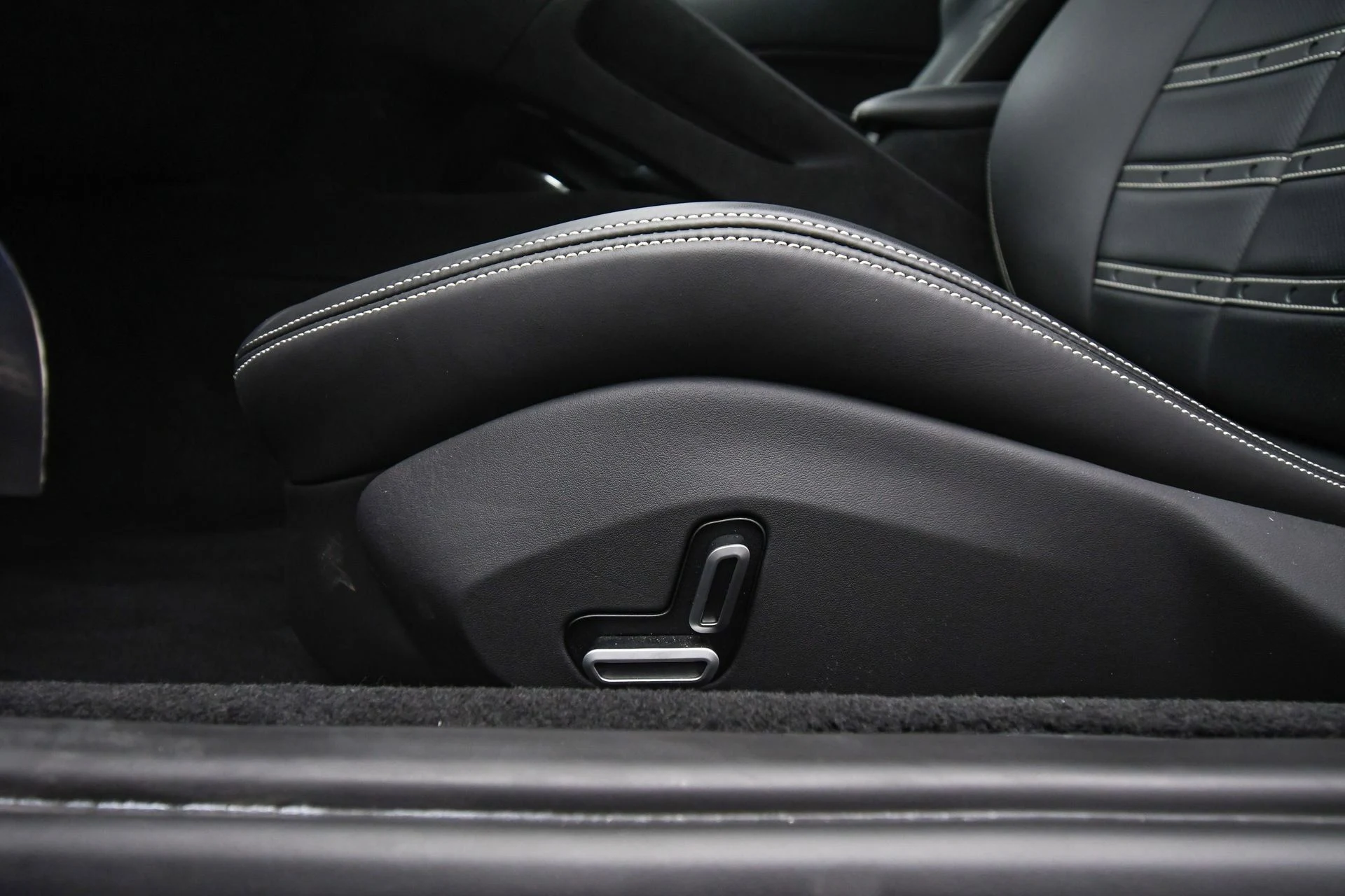 mph047_3629353160_99c672f7229543bcbe3da8834375037e_50f6a785b7