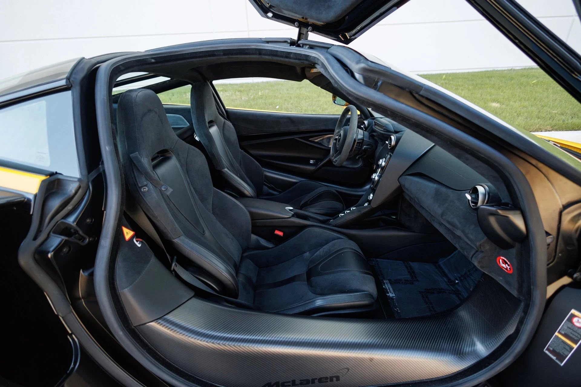 mph047_3636952352_a43772305ff3d4149e62f7a31e5df45cx_4e7a79b71e