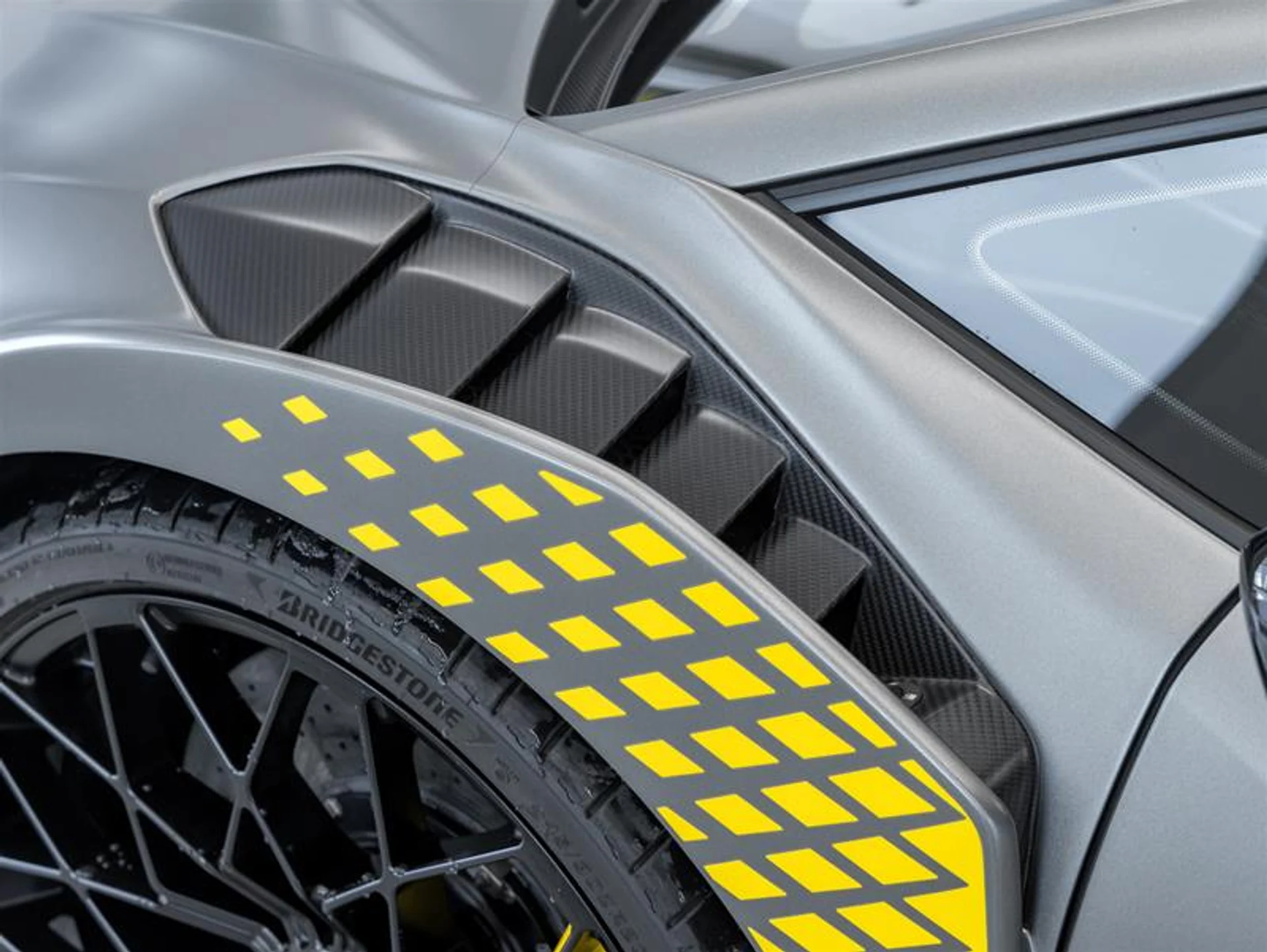 mph047_3647897513_11625444_1564139986_e087245eea