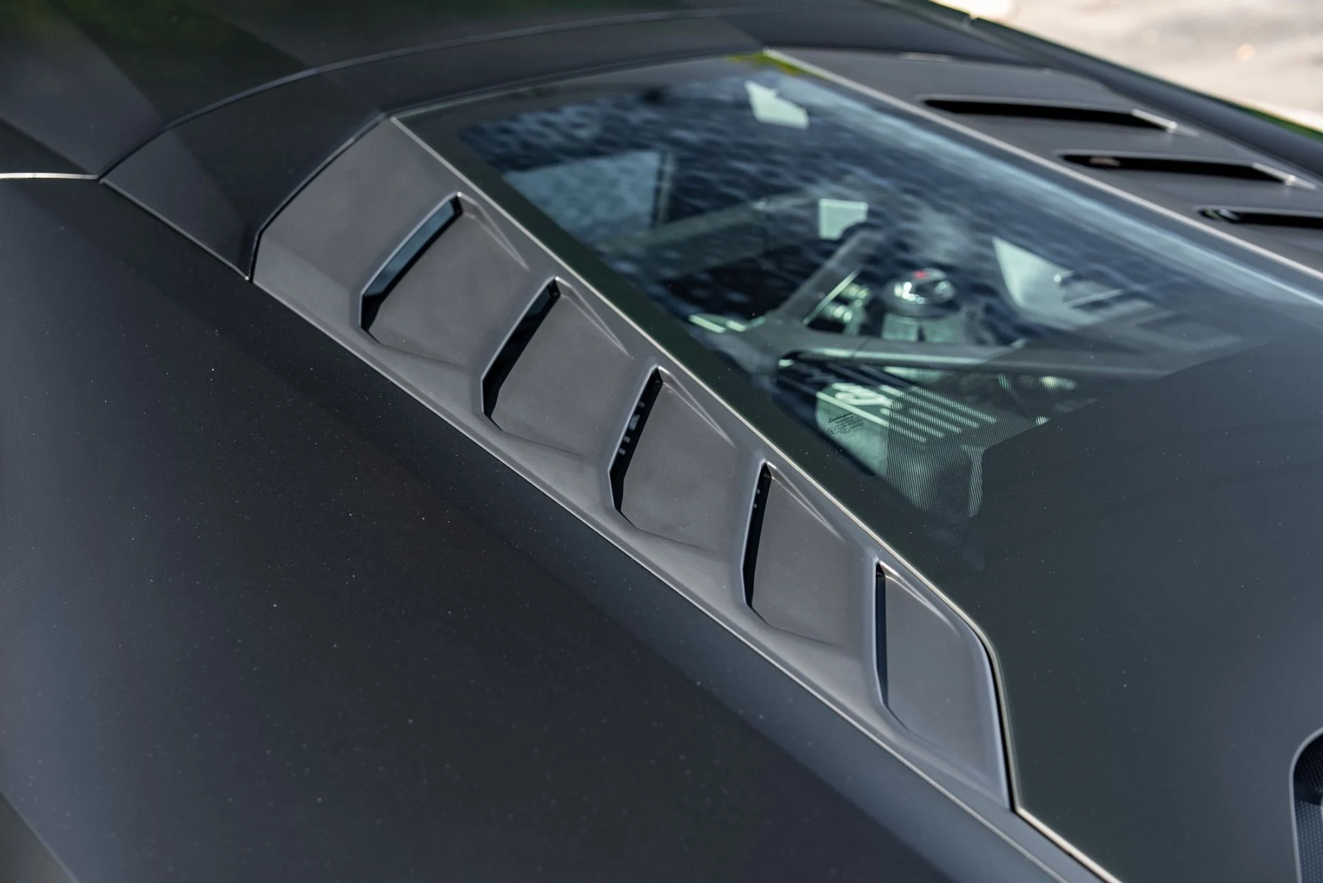 mph047_3651084279_Used_2022_Lamborghini_Huracan_EVO_1762801532_d0cdb3ddf0