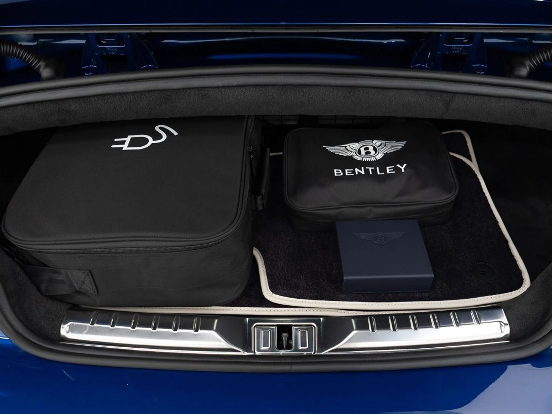 mph047_3670580771_300a5abbbccfb562d438ebd213ca7a09_6abf58c05c