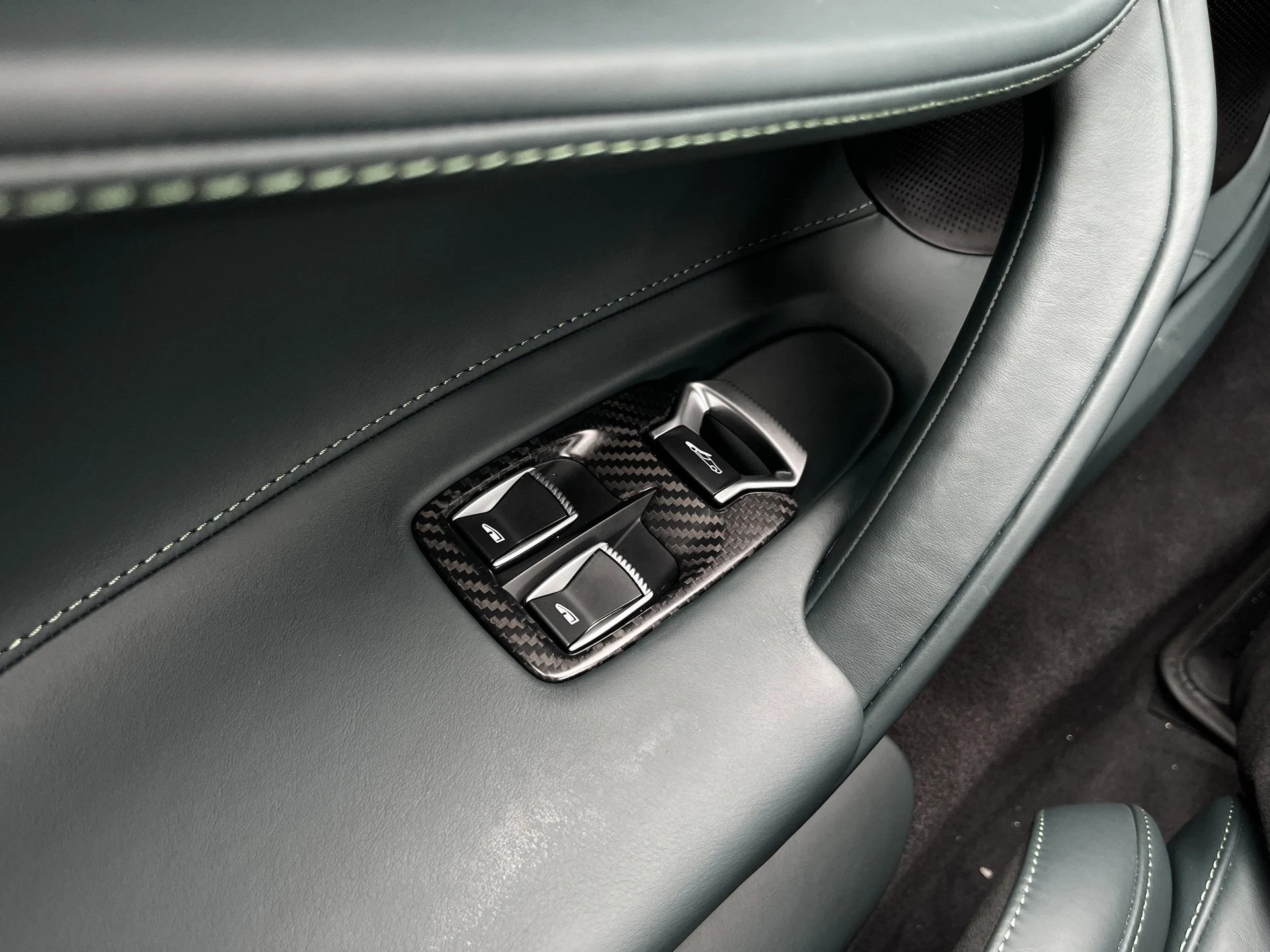 mph047_3671297121_3cd0b0c5e6961df65ec00643916ce550x_c0ffd6bd7b