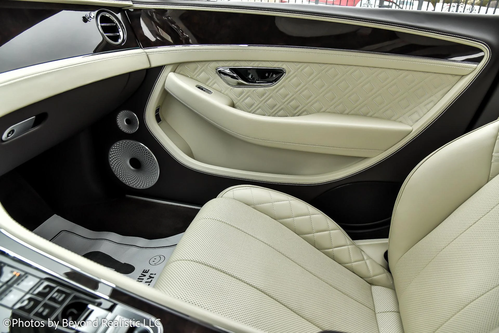 mph047_3681591339_Used_2020_Bentley_Continental_GT_Convertible_1763802370_ee9450aea3