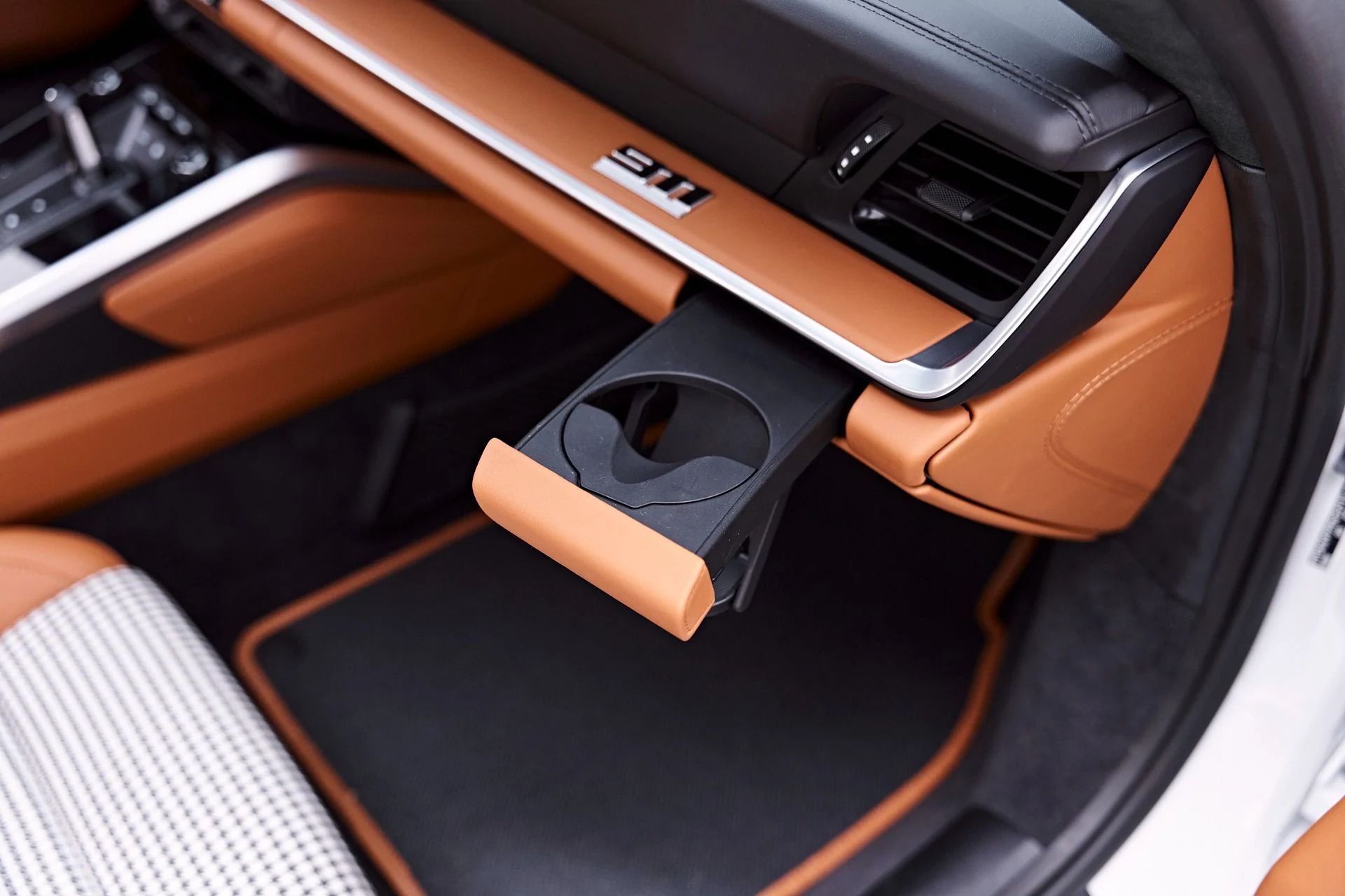 mph047_3693393755_Used_2024_Porsche_911_Turbo_S_1777505279_5e84102e81