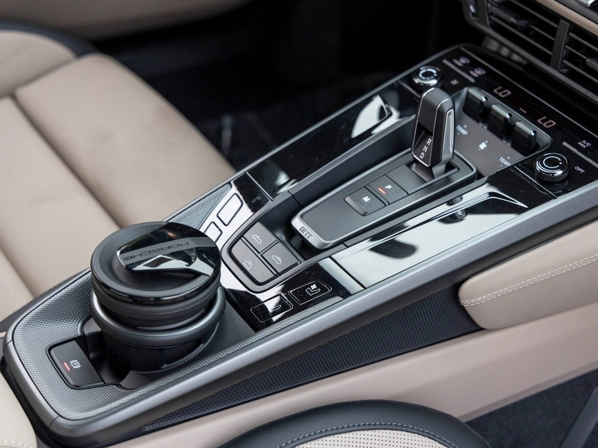 mph047_3722699608_48_c3b83730f6