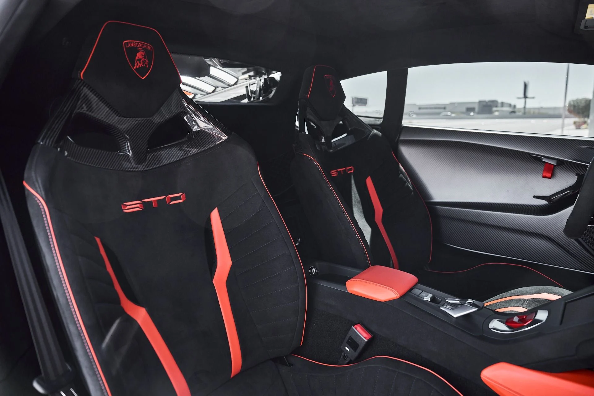 mph047_3730591167_Used_2024_Lamborghini_Huracan_STO_Base_1775782821_872179dcae