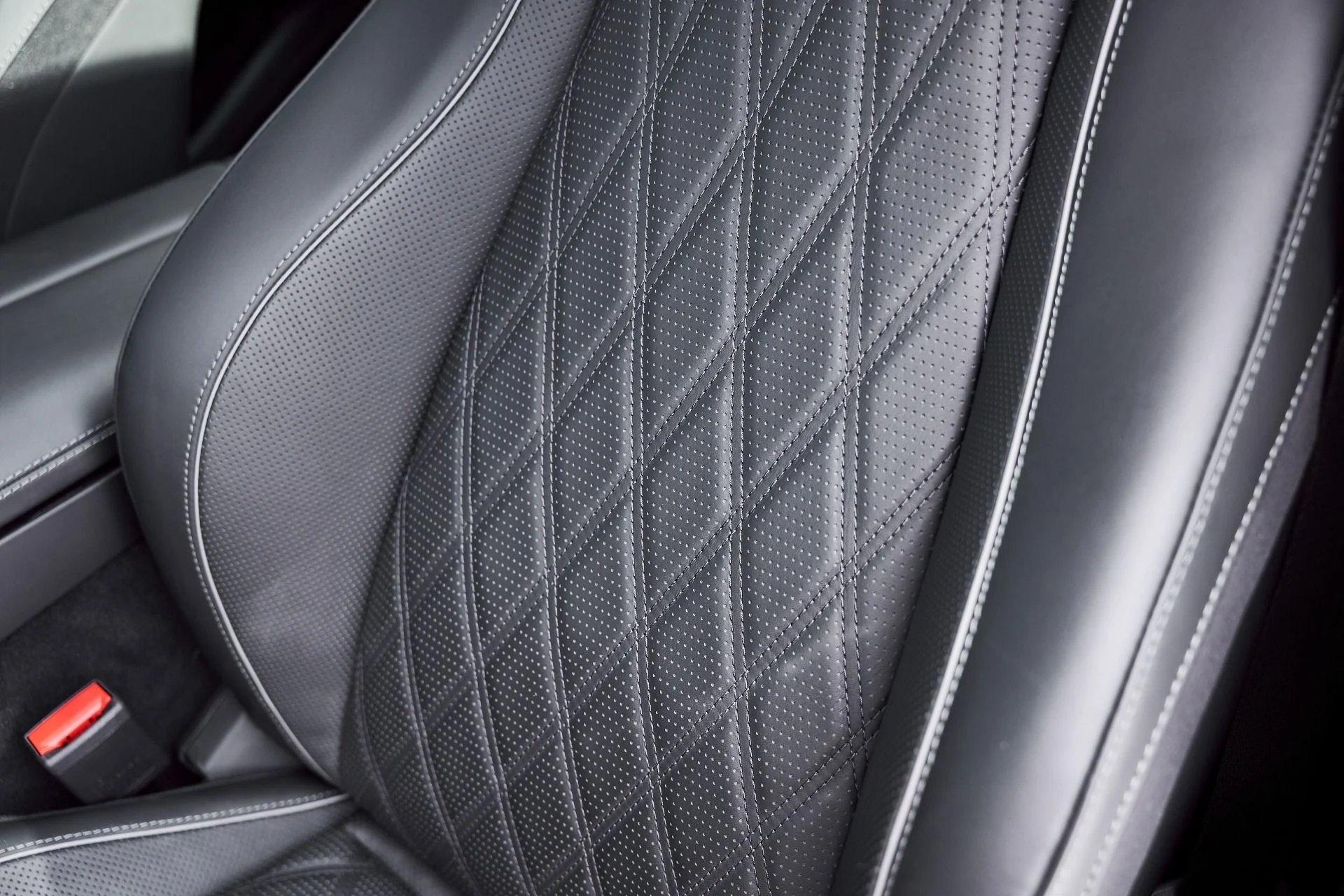 mph047_3734182251_Used_2024_Mercedes_Benz_GLS_Maybach_GLS_600_1773530622_905ec482b4