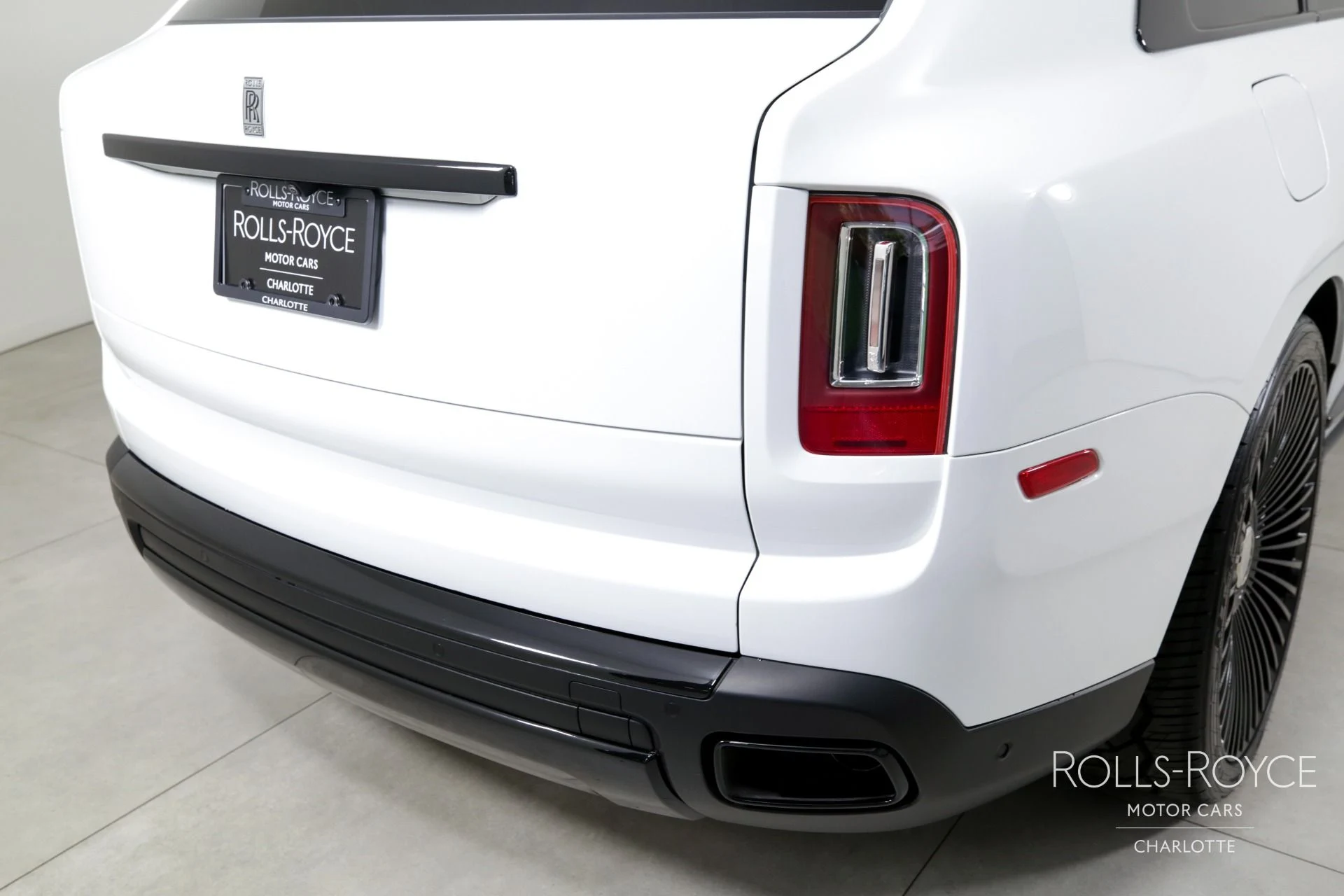 mph047_3737136633_Used_2023_Rolls_Royce_Cullinan_1744926218_a17a83400e