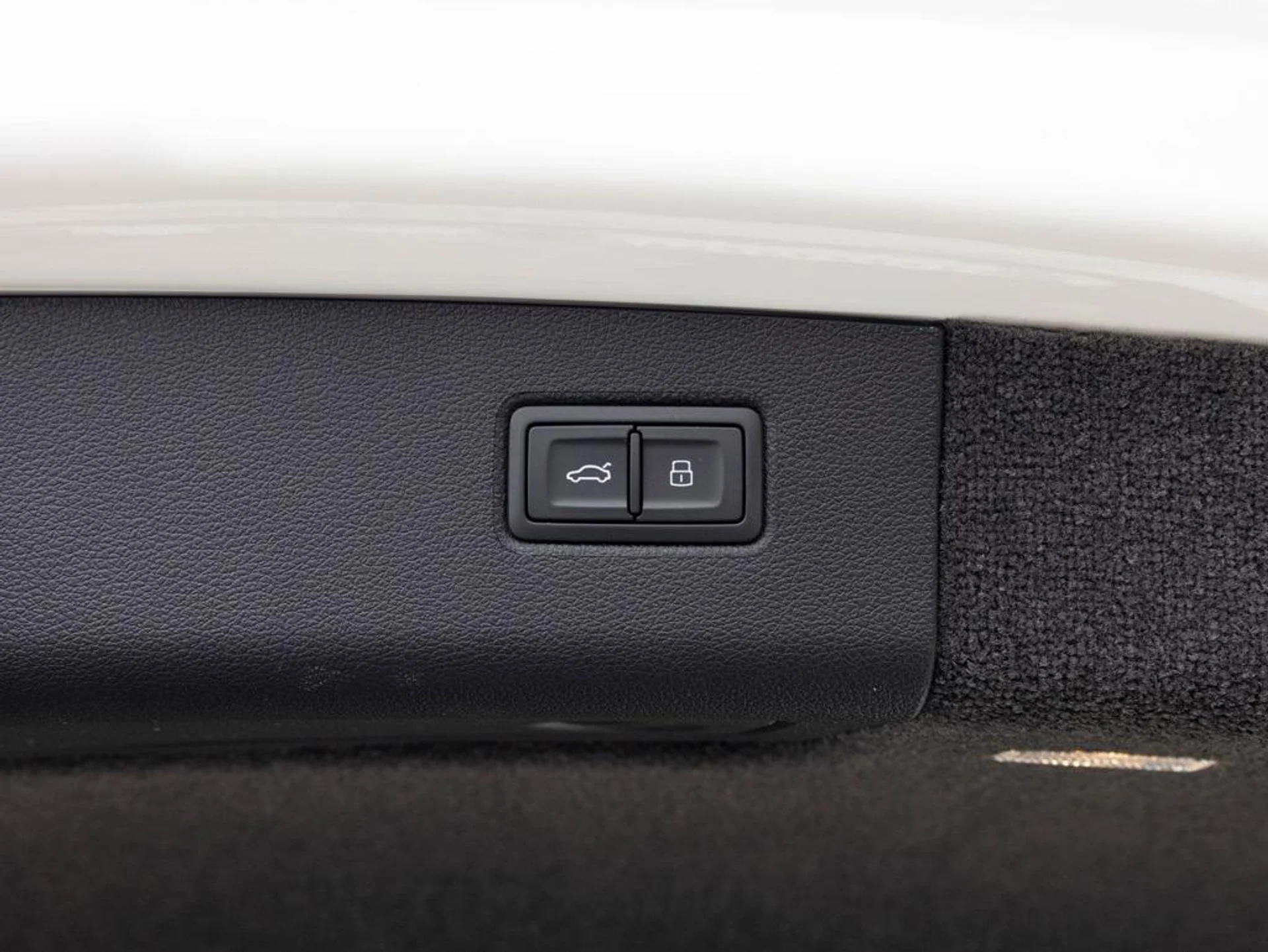 mph047_3740451568_444557824_688defafb8367c48735ada18_71896cd581