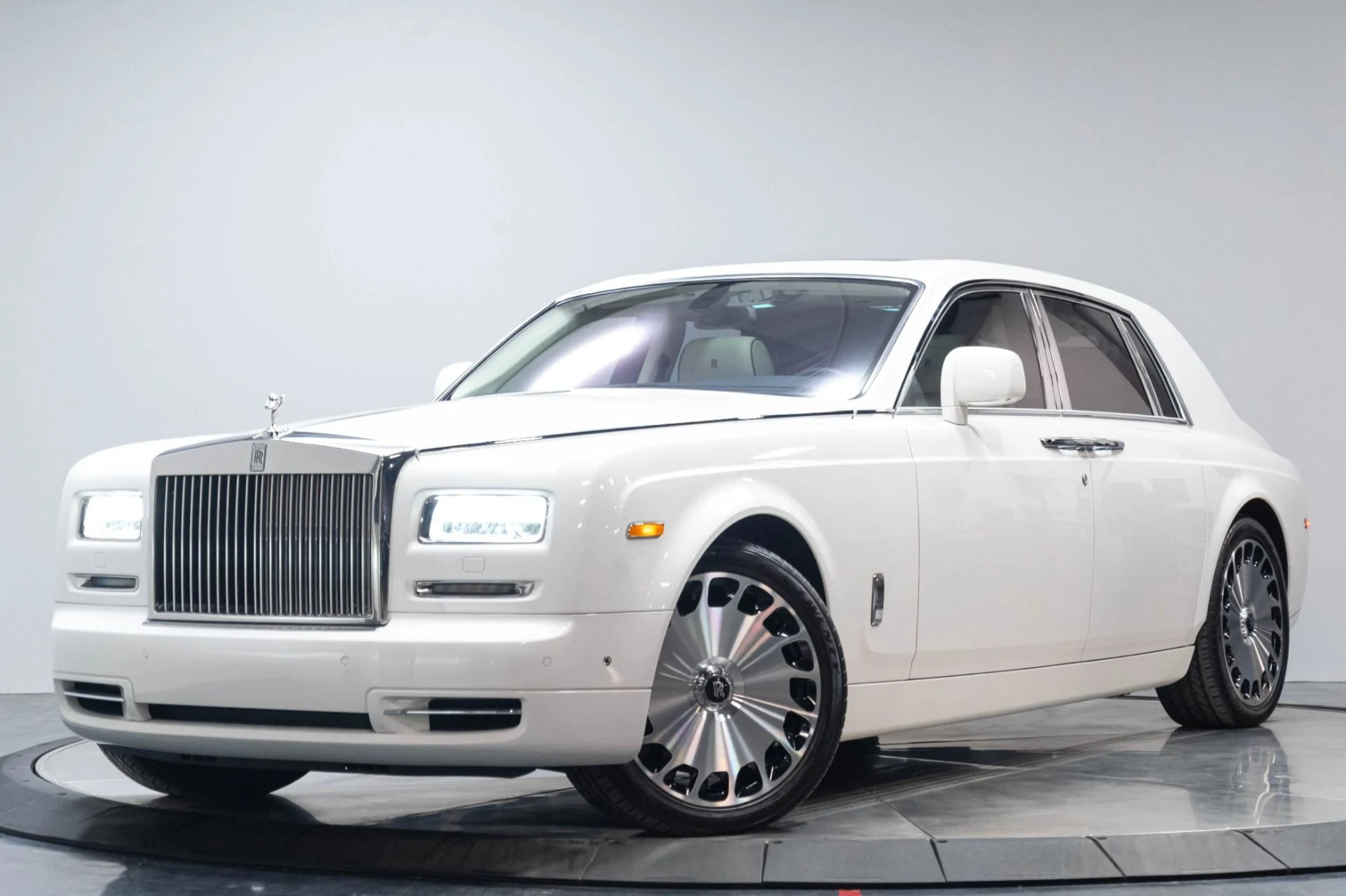 mph047_3767063833_Used_2013_Rolls_Royce_Phantom_1784226914_1ce6739efc