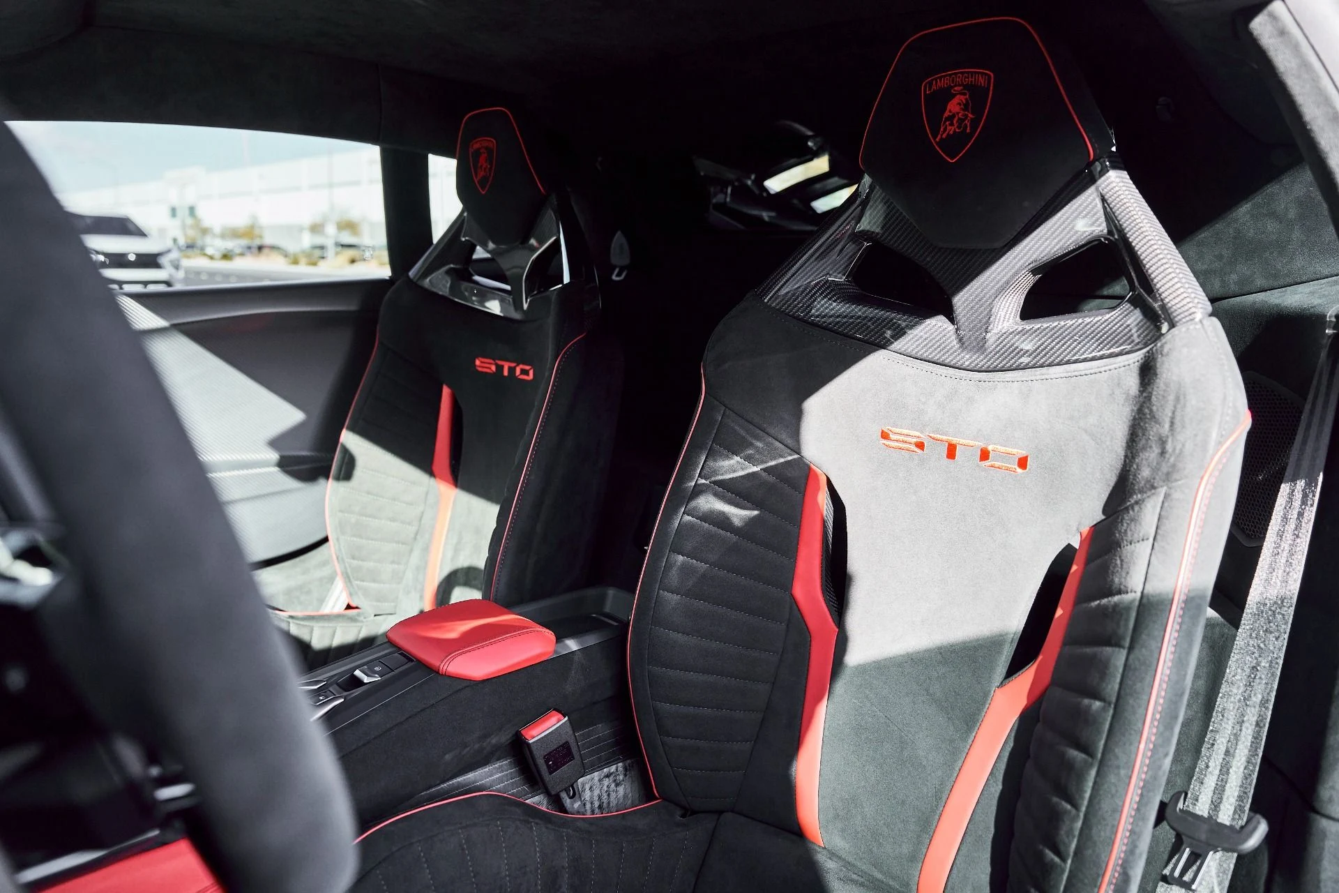 mph047_3775050427_Used_2023_Lamborghini_Huracan_STO_Base_1771381306_dc91b2bf98