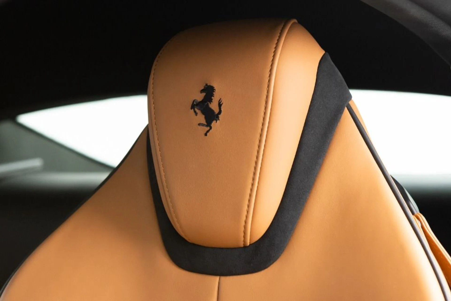 mph047_3776735274_Used_2023_Ferrari_Roma_7a3df5f59a