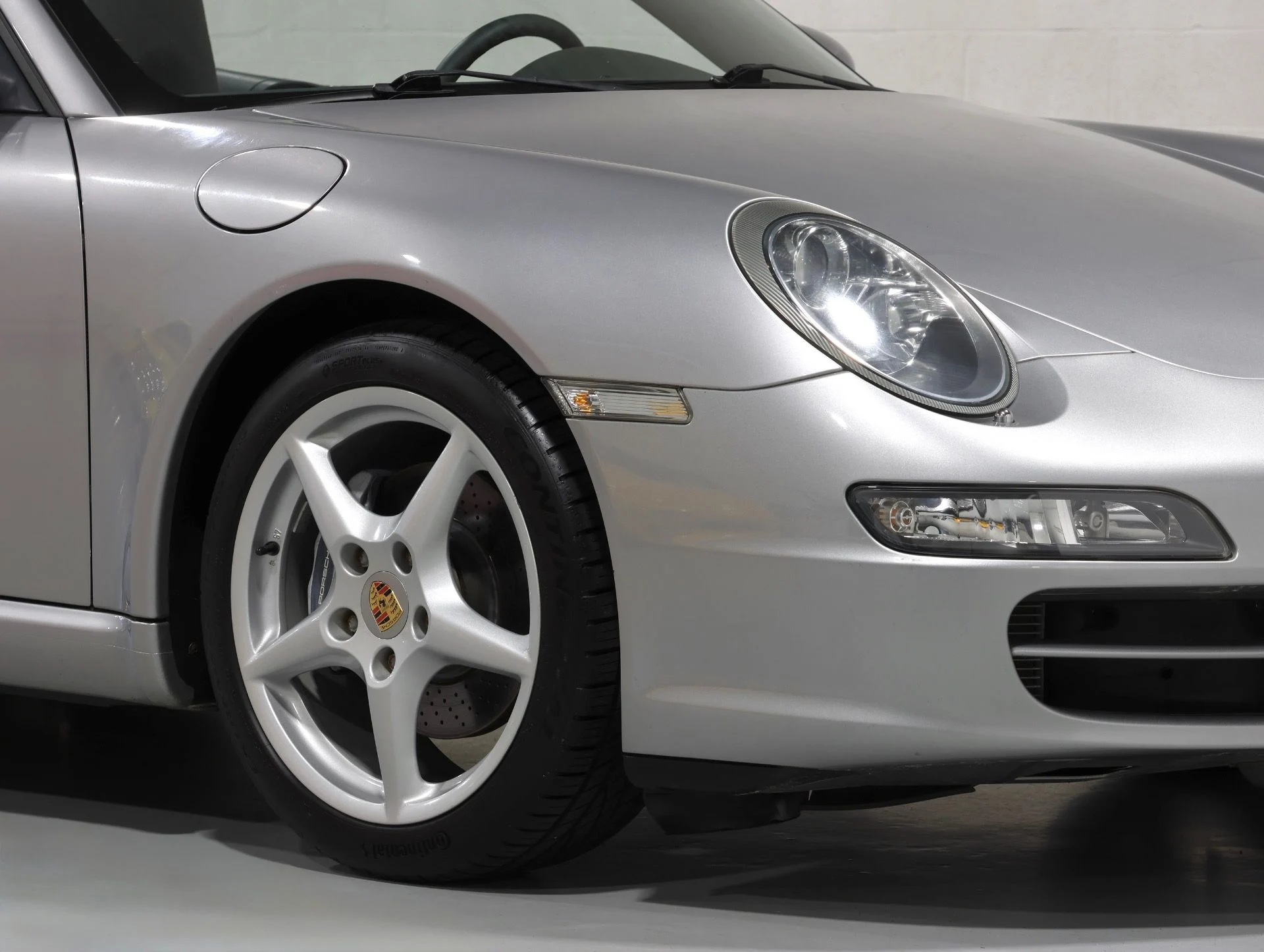 mph047_38152899_Used_2006_Porsche_911_Carrera_6_Speed_Manual_Only_33_K_Miles_Just_Serviced_GT_Silver_1781322547_5e70bc8e5e