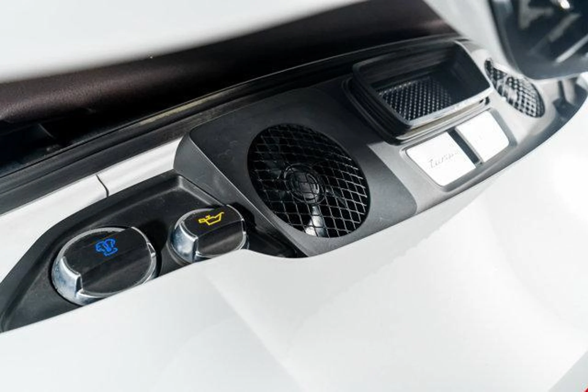 mph047_3830821207_k_LU_2_H4_O8e9yjw1ke4_RTW_Nj_B49_Y_03bb8046e0