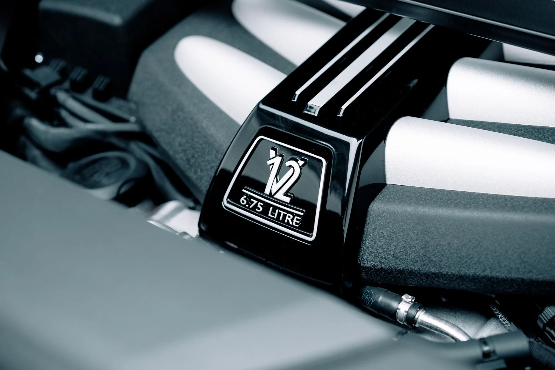 mph047_3848385109_Used_2020_Rolls_Royce_Cullinan_1764611761_fd6e5666c8