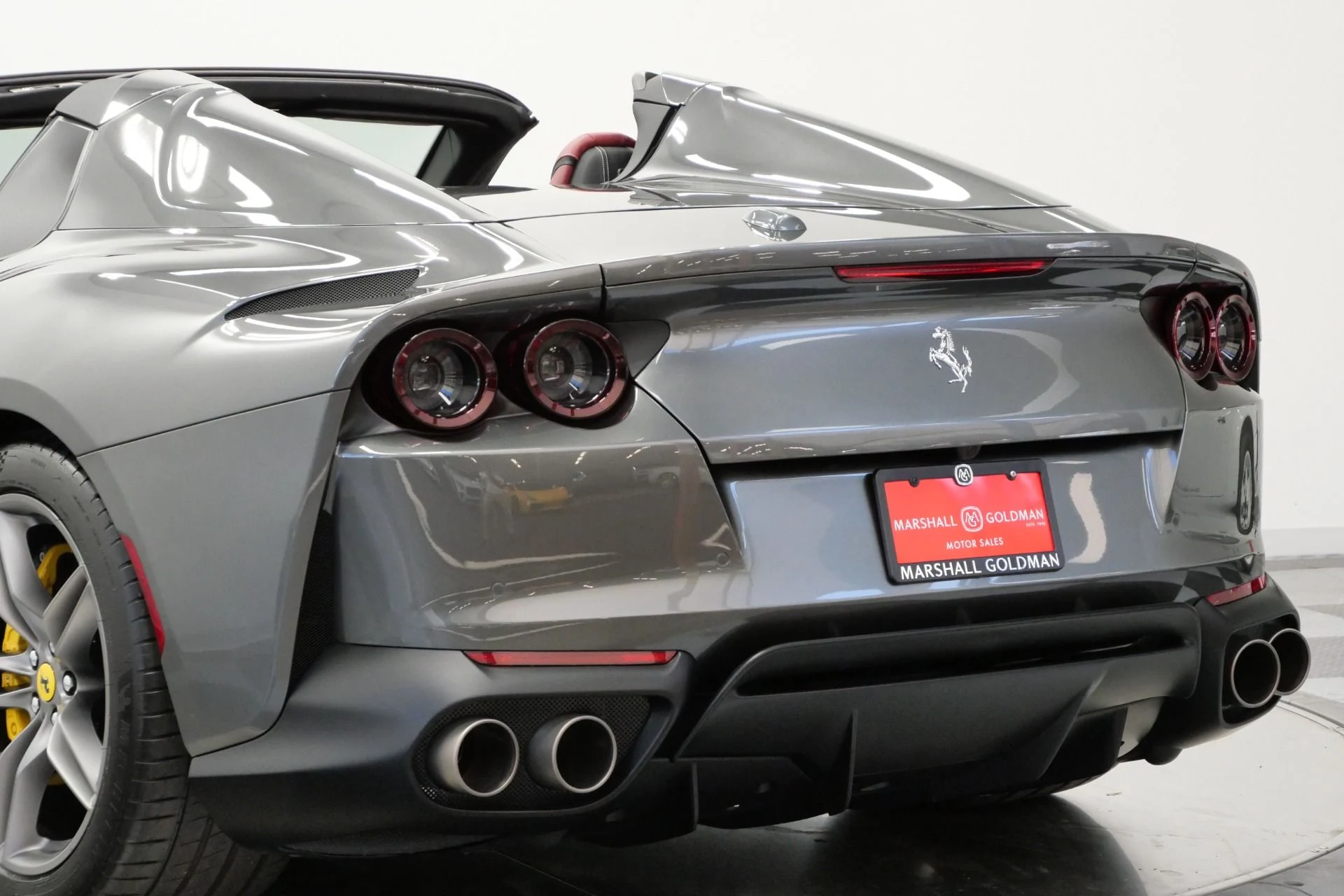mph047_3869092865_Used_2021_Ferrari_812_GTS_Very_Low_Miles_Classic_Colors_Suspension_Lifter_1788450989_8b998b8677