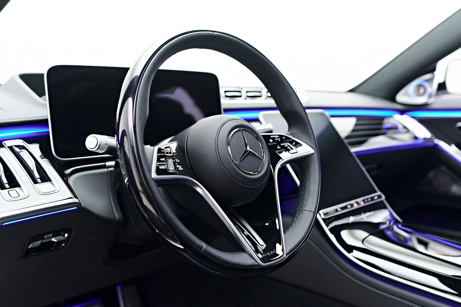 mph047_3896887159_Used_2022_Mercedes_Benz_S_Class_Maybach_S_680_1757180815_7402b26786