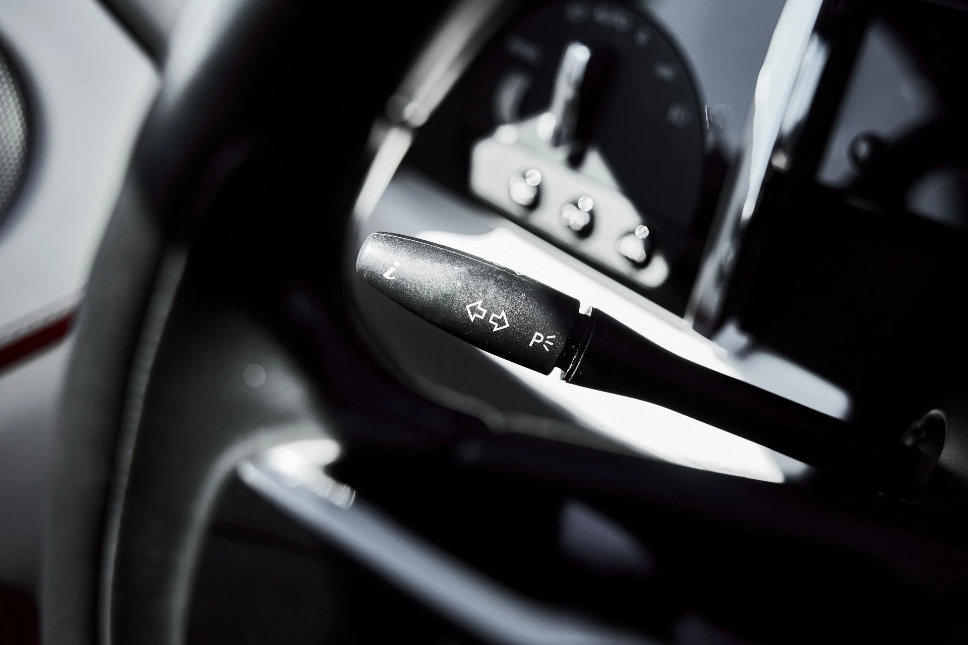 mph047_389740176_Used_2020_Rolls_Royce_Wraith_Base_1775285237_e1ace290b5