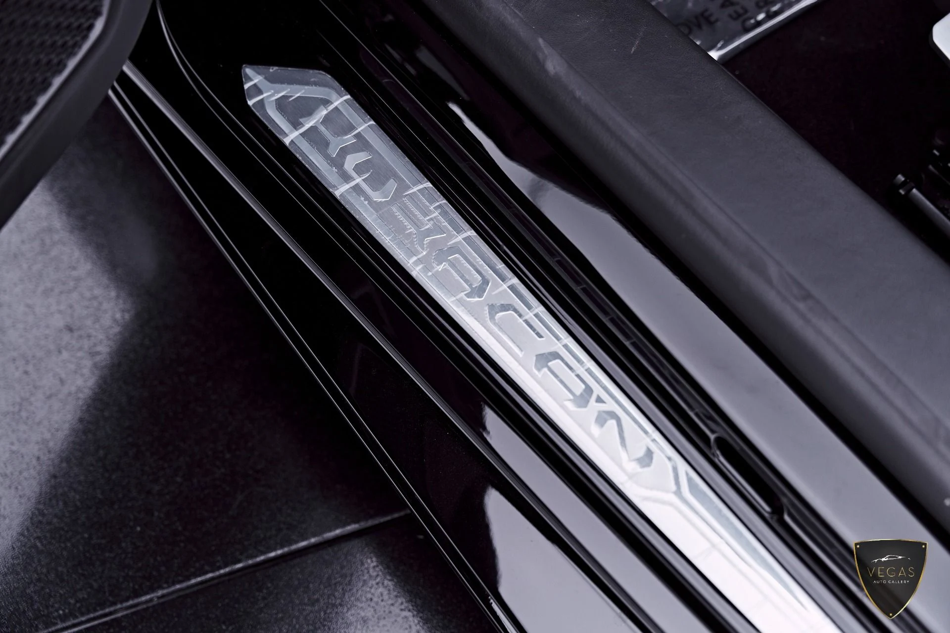 mph047_3902274738_Used_2024_Lamborghini_Huracan_EVO_Base_1783505146_d568a40157