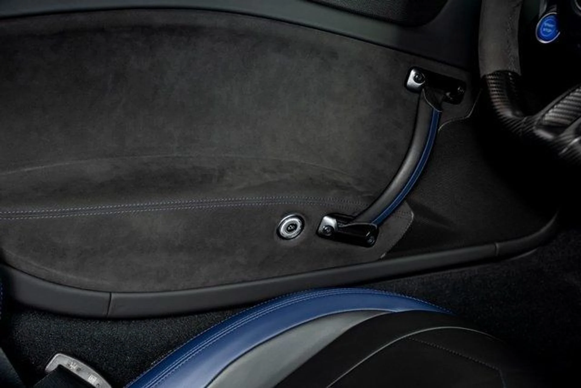 mph047_3942829634_cab3fa48c59dd427abb08f7c890d25dex_114229416f