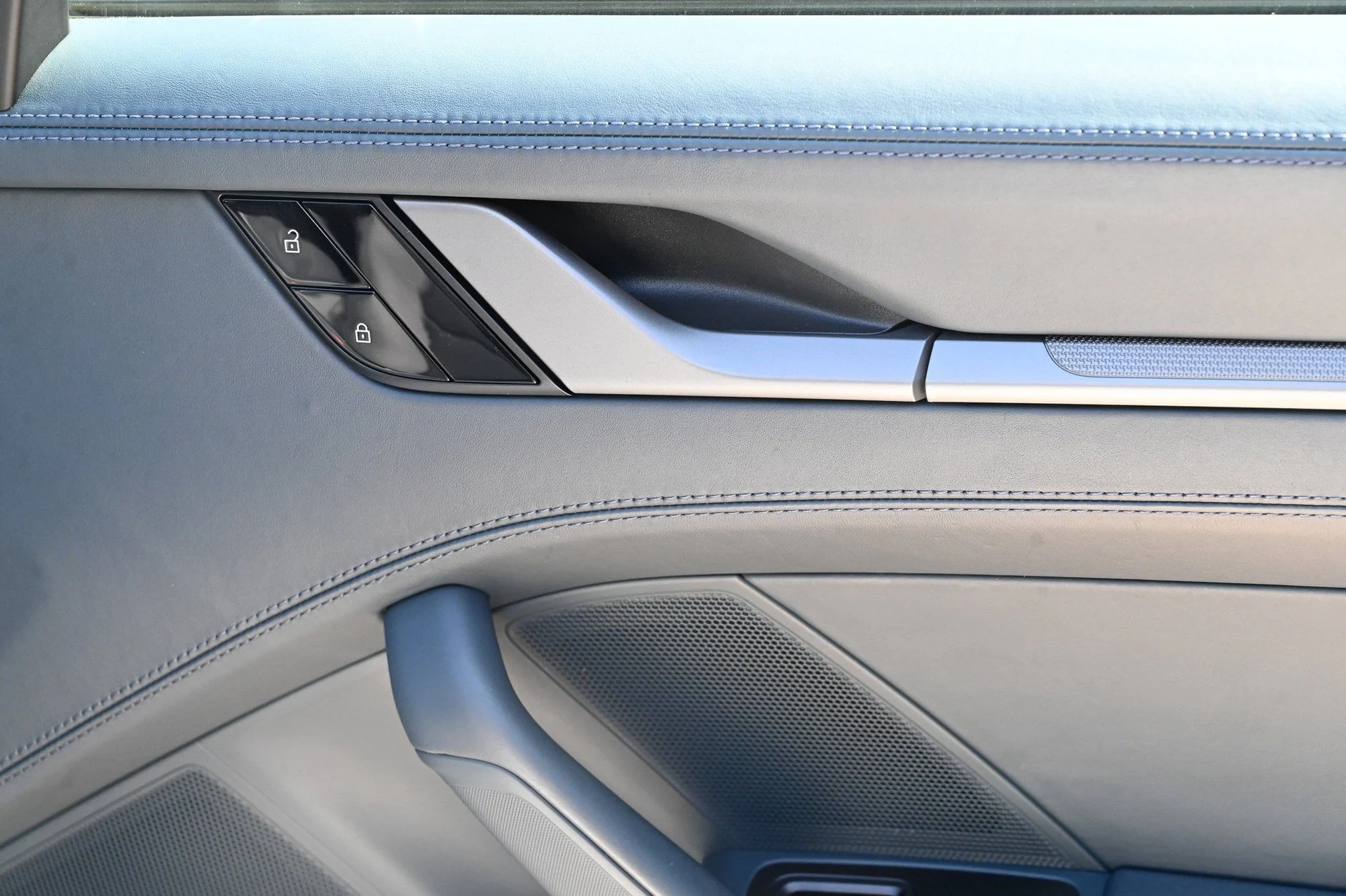 mph047_3960903164_bddc3653210741fdb6ff355ea4eaa0f2_8f80f63673