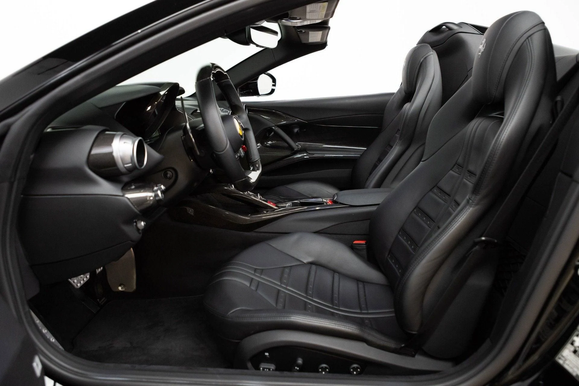 mph047_3976428901_Used_2021_Ferrari_812_GTS_1778853192_6cf936f688