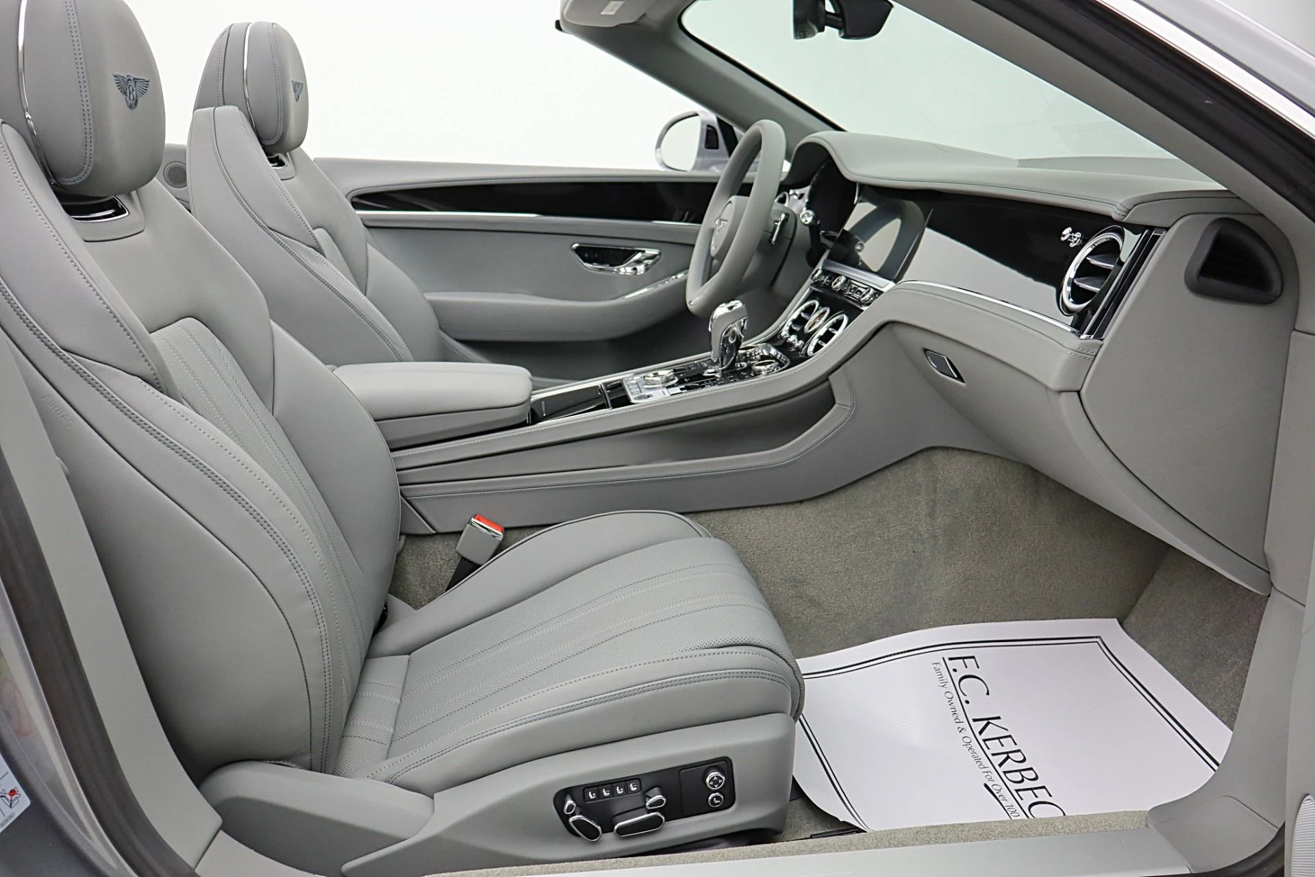 mph047_3983462225_New_2026_Bentley_Continental_GTC_5a7a60d891