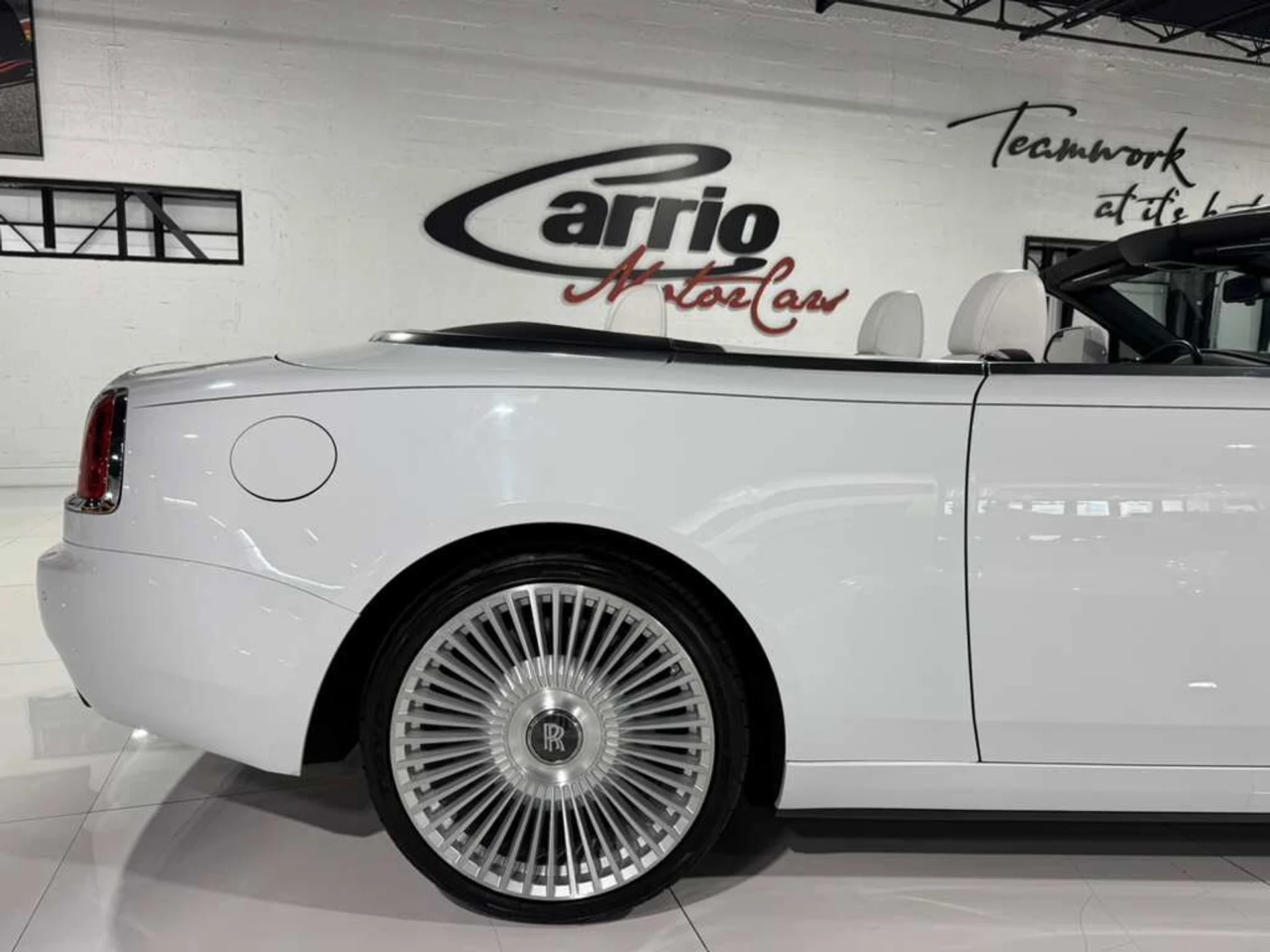 mph047_4000139316_c6215f679de06e5d2901ef8ff1fba7fc_bace1b5df3